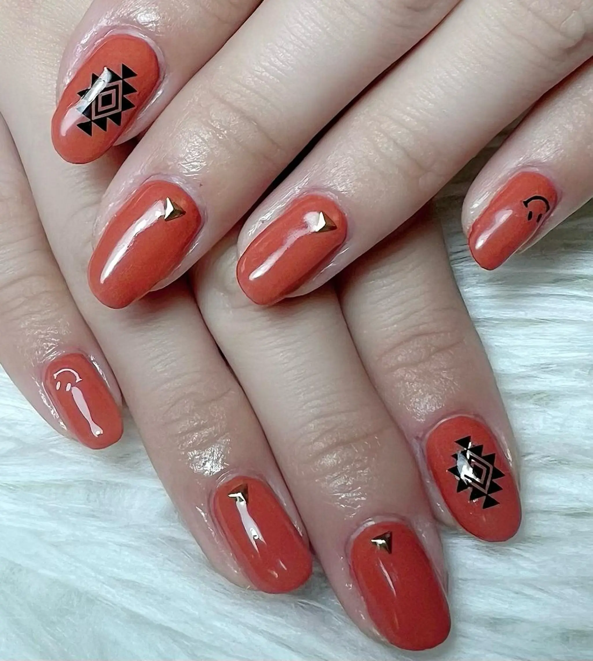 ネイル ジェルネイル オレンジ 春ネイル ハンドネイル シェヌネイル JURAのネイルデザイン