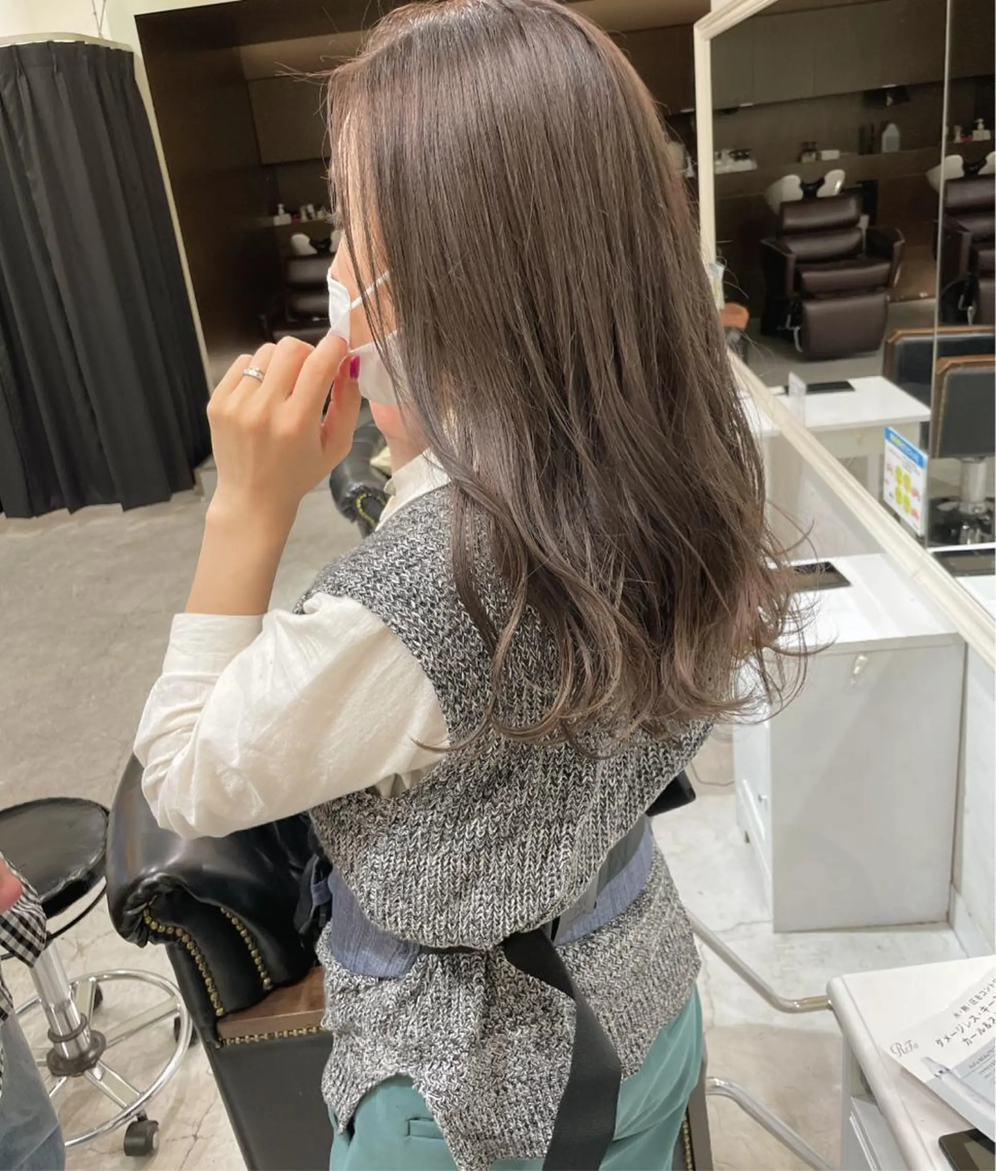 ロング カラー カット ヘアカラー ぱつっとボブ 古家 佑真のヘアスタイル