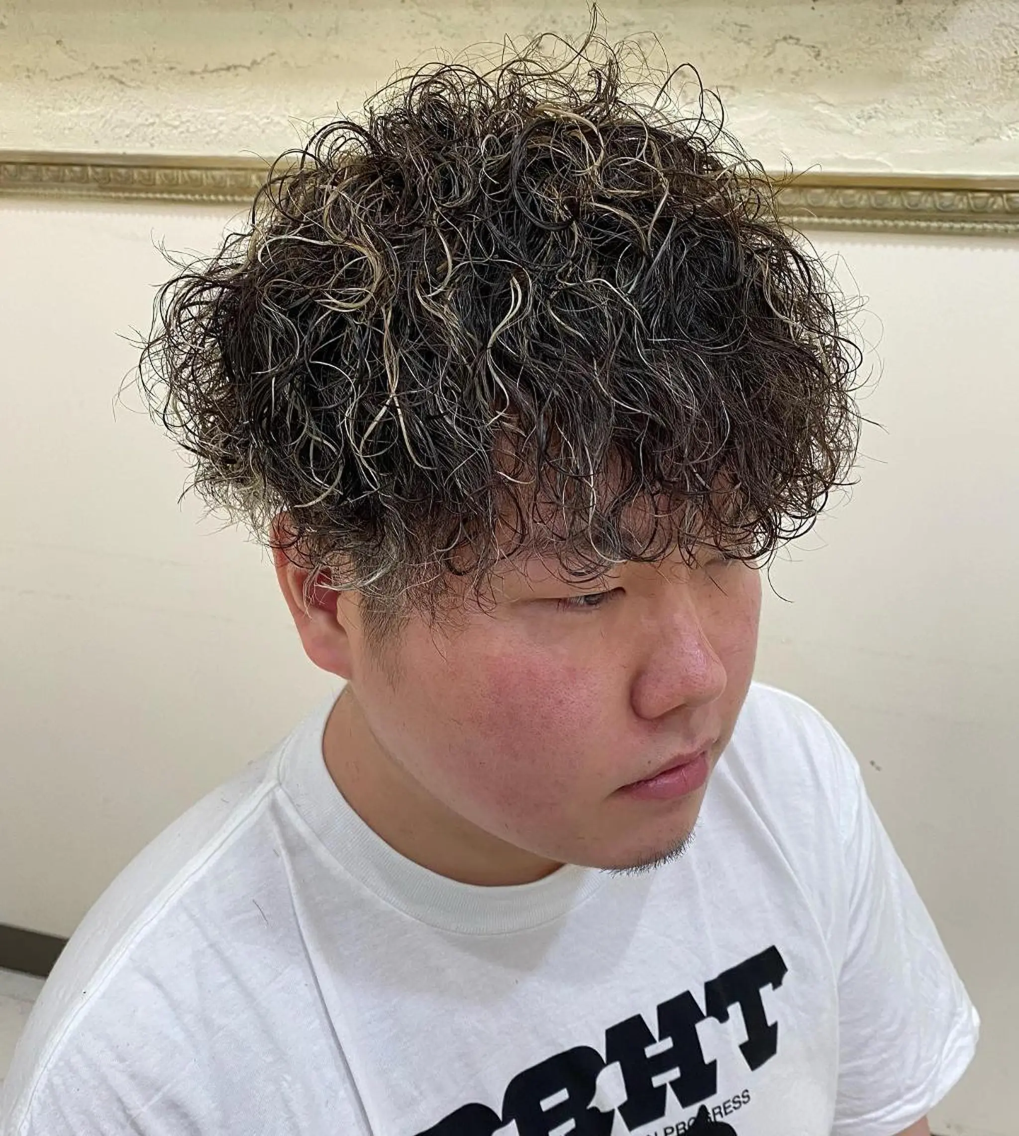パーマ メンズ フェードカット メンズパーマ プードルパーマ メンズツイストパーマ ツイストスパイラルパーマ 年間2000名担当◎ パーマ職人/仲原佑樹のヘアスタイル