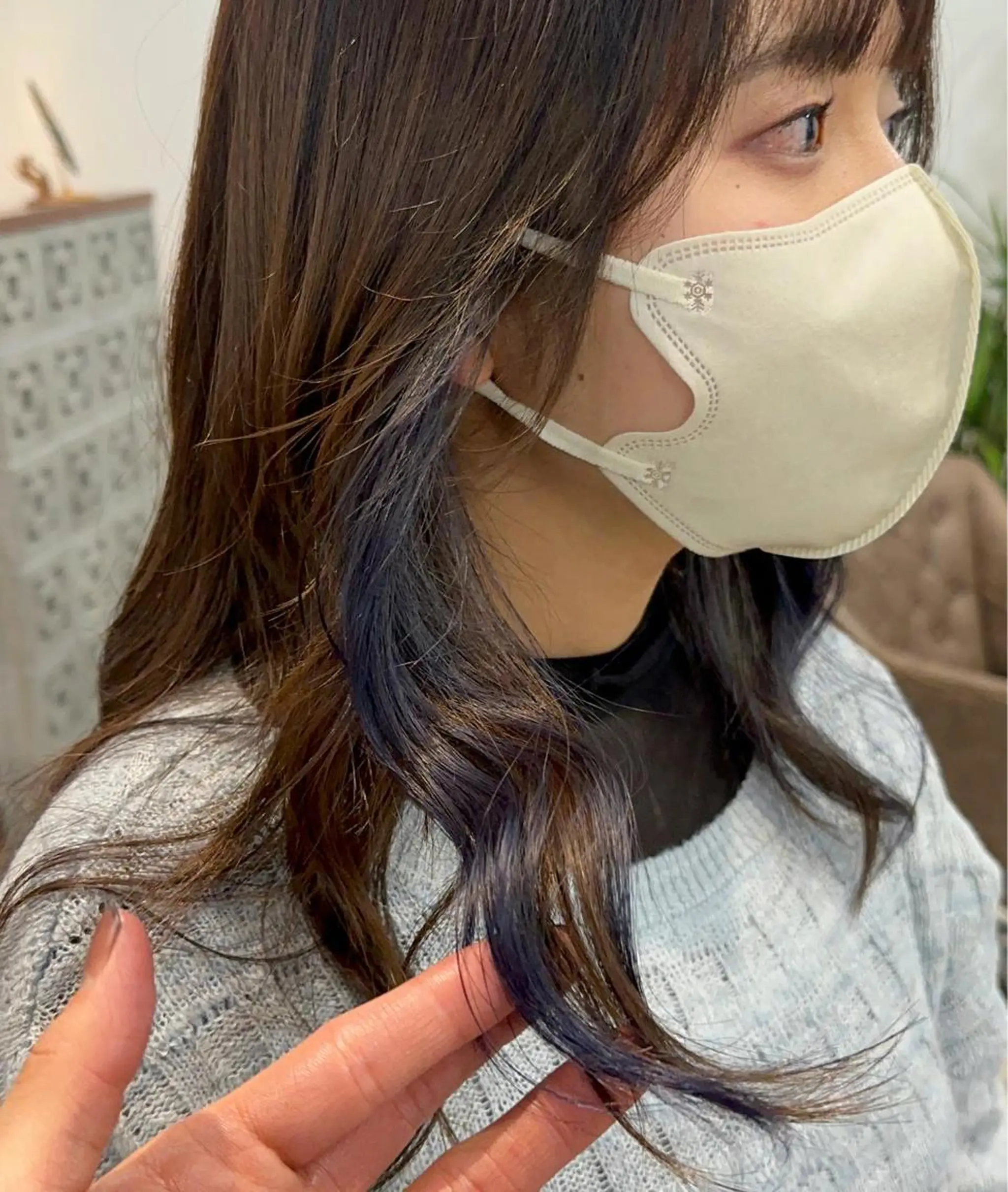 ロング カラー ブルーカラー ブルーラベンダー イヤリングカラー ラベンダーカラー カイリ /レイヤーカットのヘアスタイル