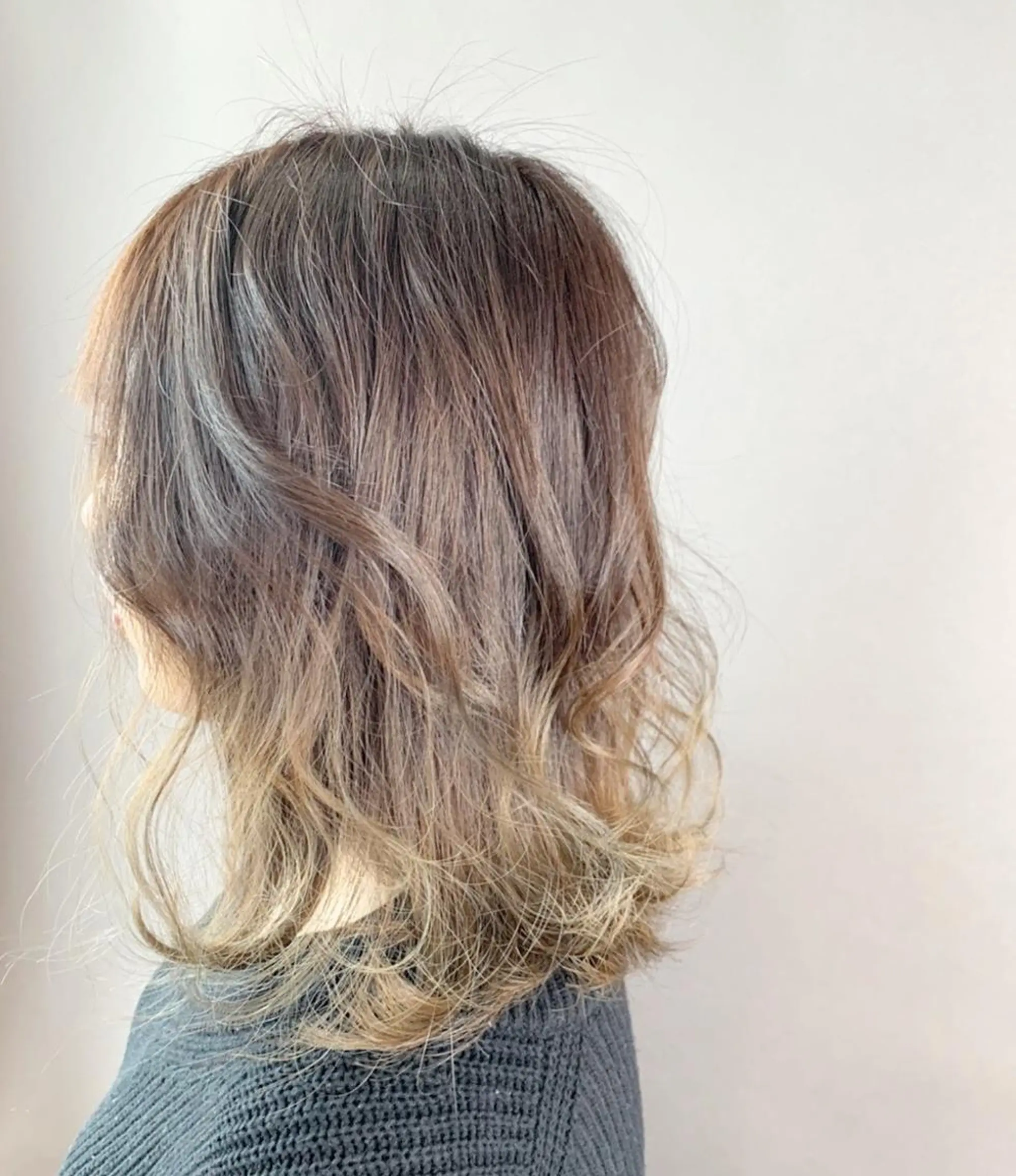 ミディアム カラー ヘアカラー トリートメント 福森 みずきのヘアスタイル