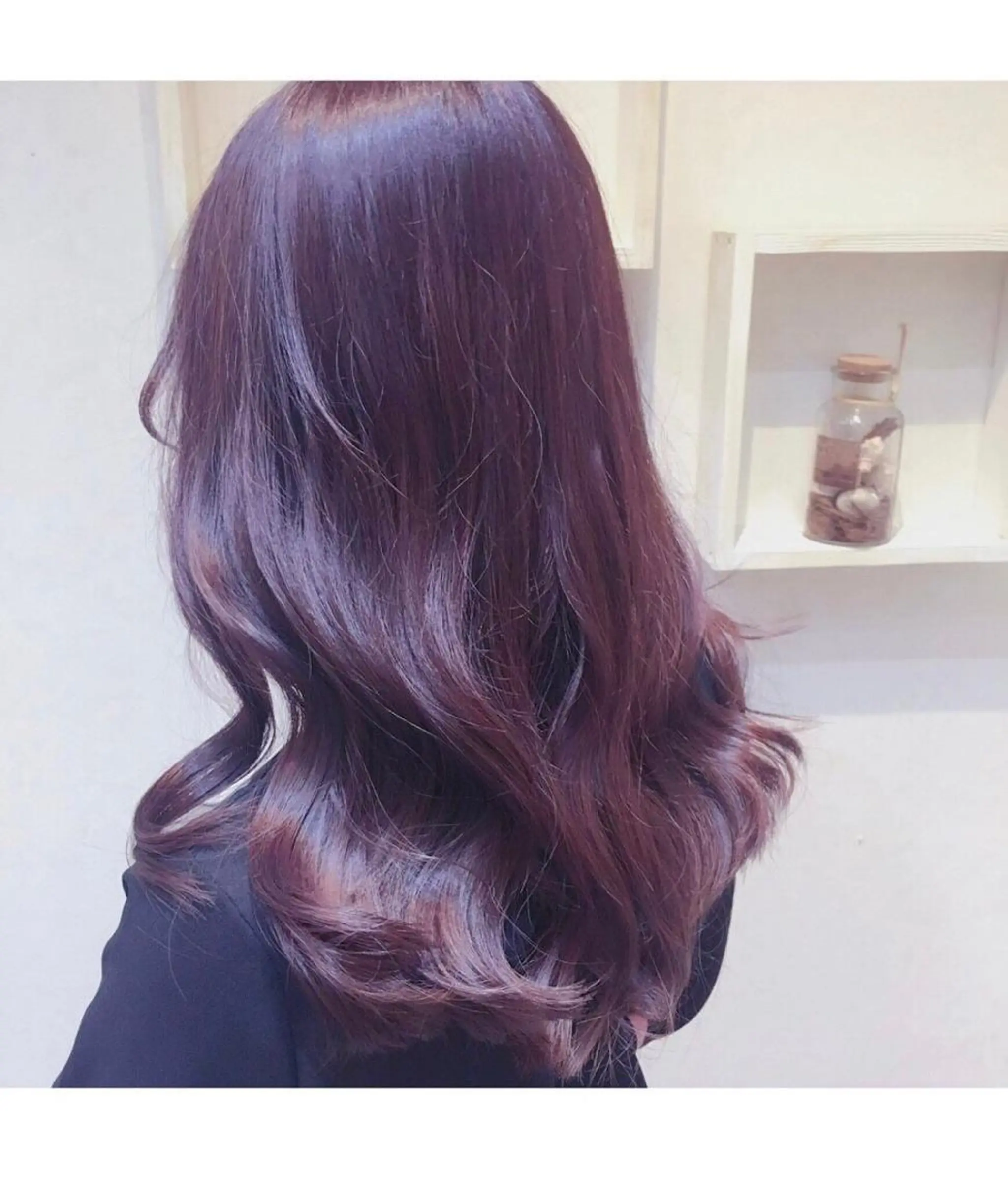 ロング カラー パーマ ヘアアレンジ イルミナカラー クオルシアカラー ヨシンモリ ムルギョル巻き ロング newi saLyu ネウィ　サリューのヘアスタイル