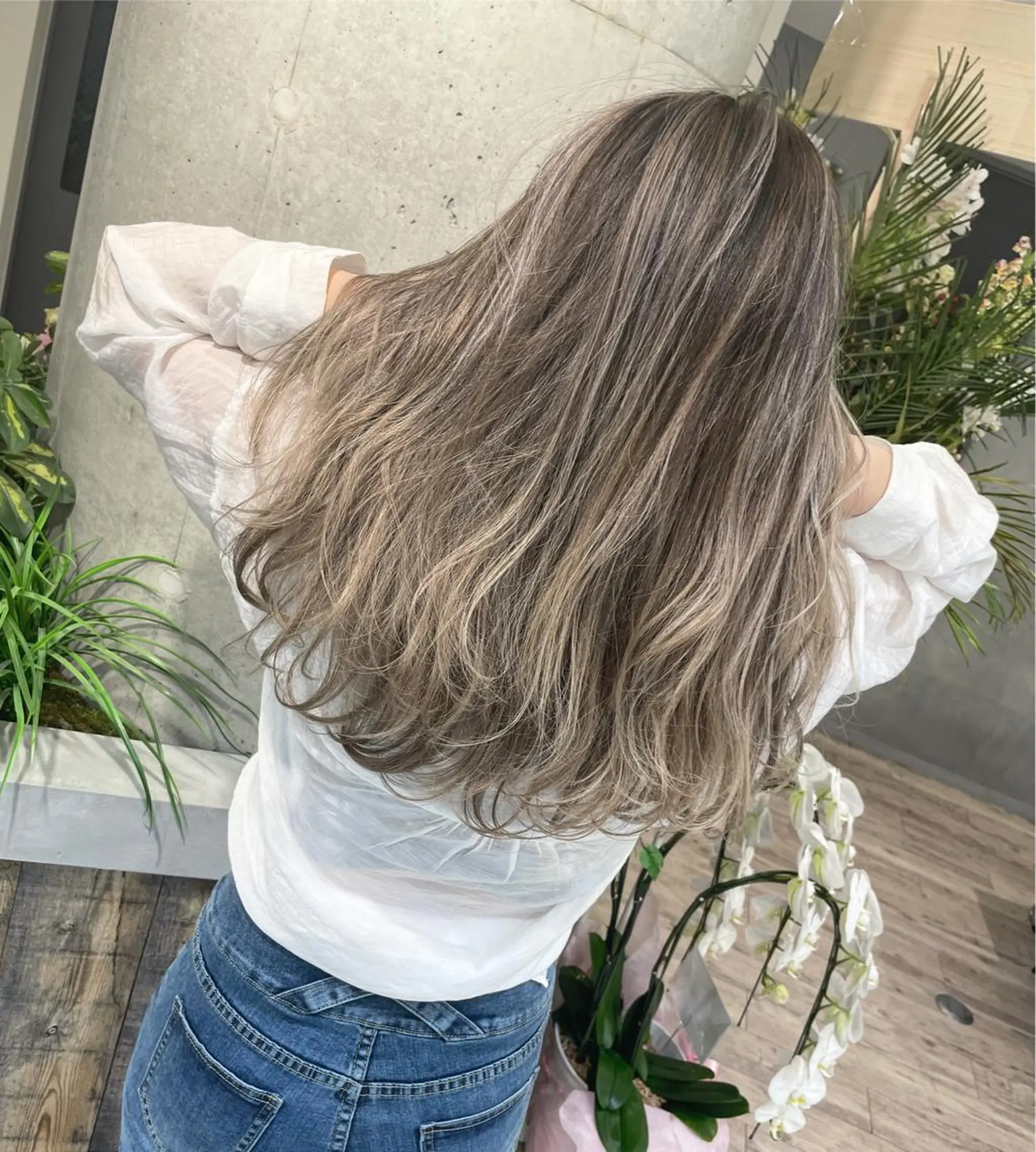 ロング カラー バレイヤージュ グラデーションカラー メッシュ 外国人風カラー レイヤーカット ハイトーン特化サロン 🍑momo🍑のヘアスタイル