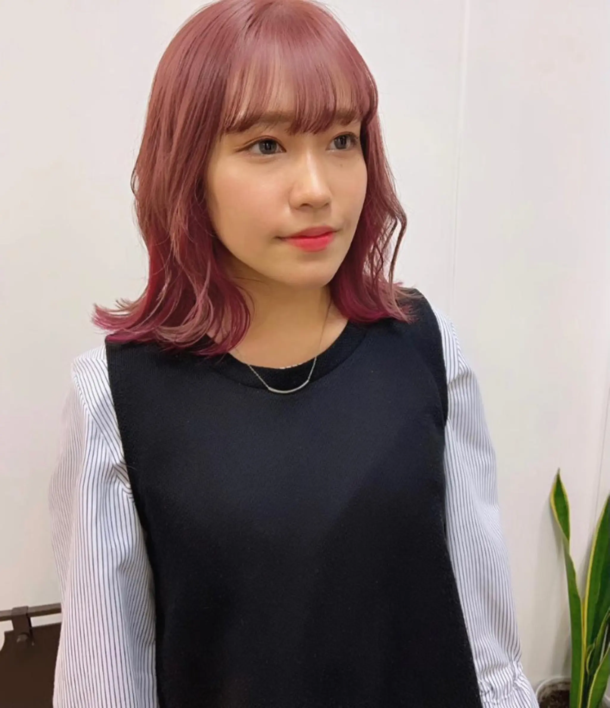 ミディアム カラー ブリーチ インナーカラー ピンクカラー ♡ma ki♡のヘアスタイル