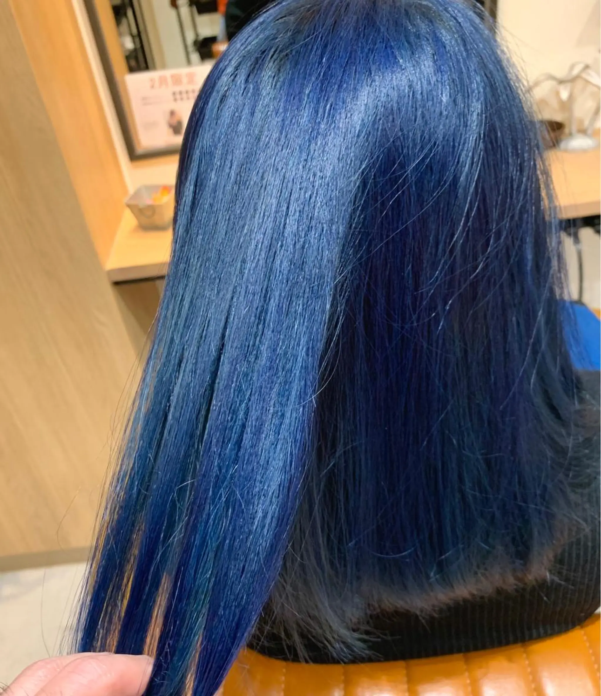 ミディアム カラー アッシュ ブルーカラー ブルージュ ネイビーカラー カット ヘアカラー オーナースタイリスト 宗正淳志のヘアスタイル
