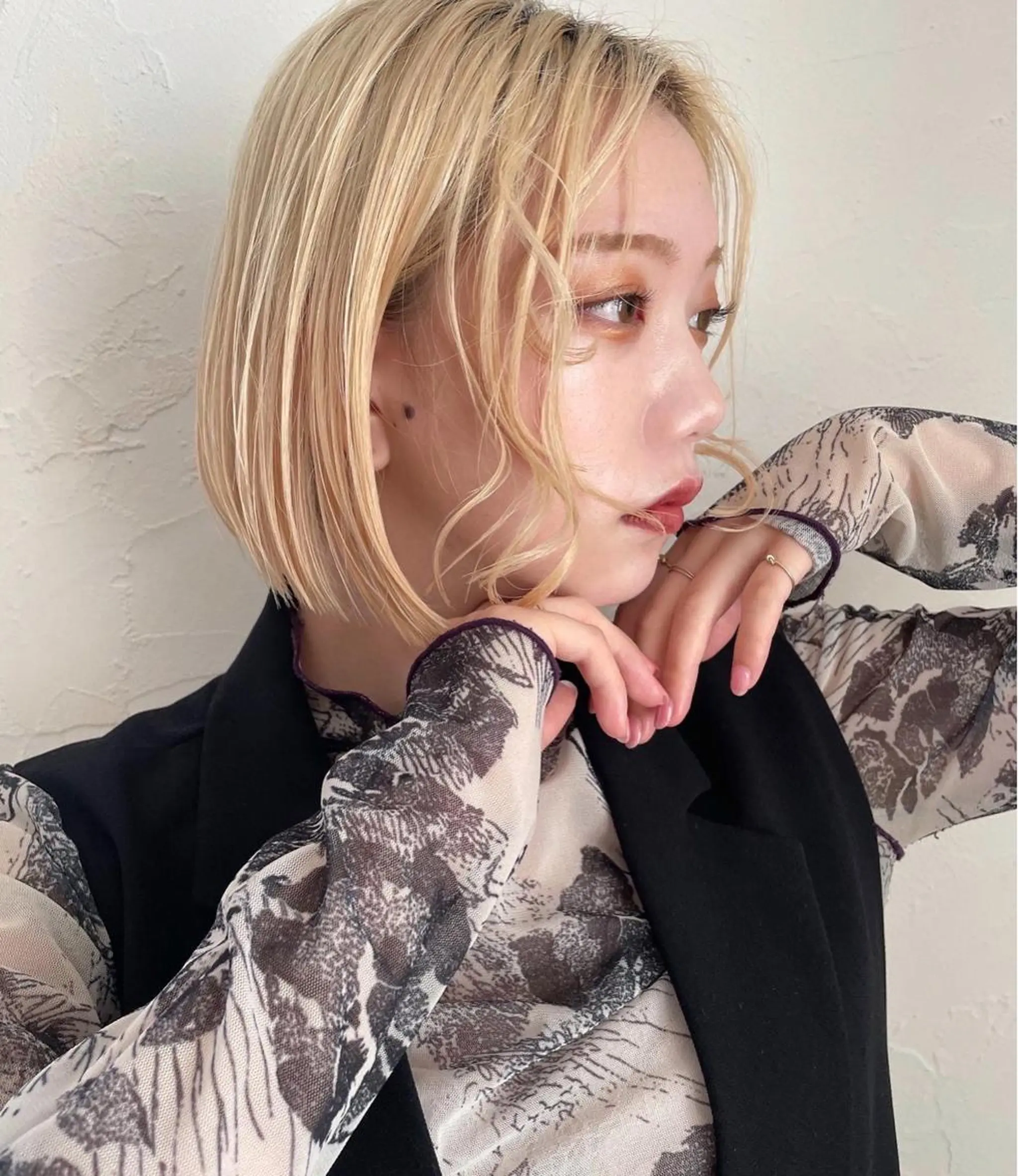 ショート カラー ベージュカラー ヘアカラー トリートメント kaho🧸 / 大人styleのヘアスタイル