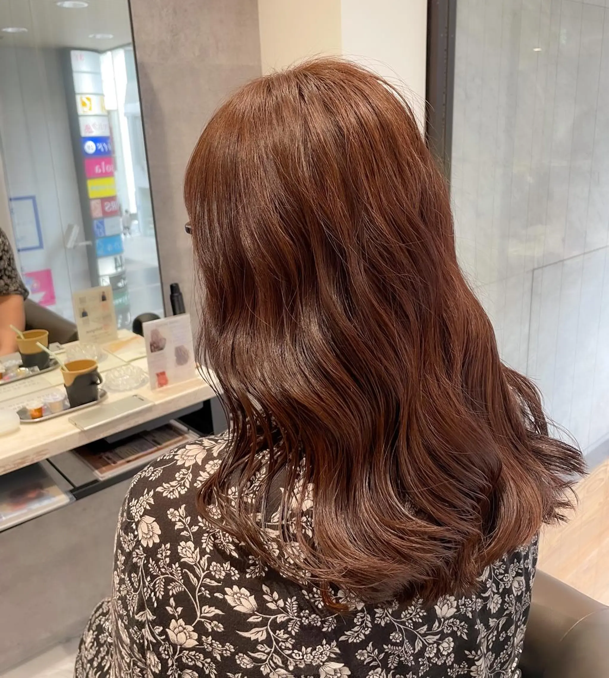 セミロング カラー 坂本 理輝のヘアスタイル