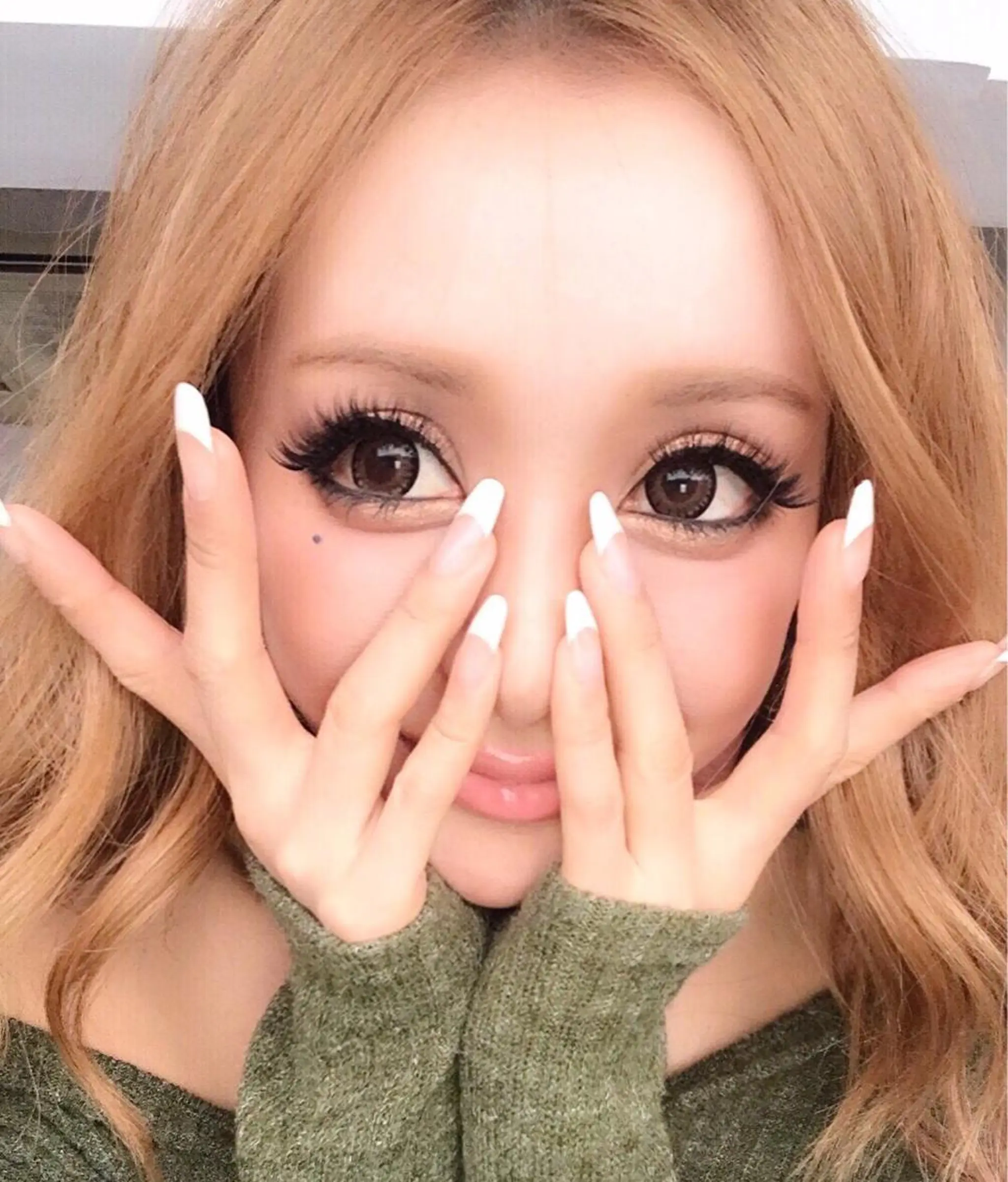 セミロング カラー パーマ ヘアアレンジ メンズ キッズ ネイル マツエク・マツパ 学生(メンズ向け) グラデーションカラー 付け放題 学生 アートネイル NAILSGOGO shibuyaのネイルデザイン