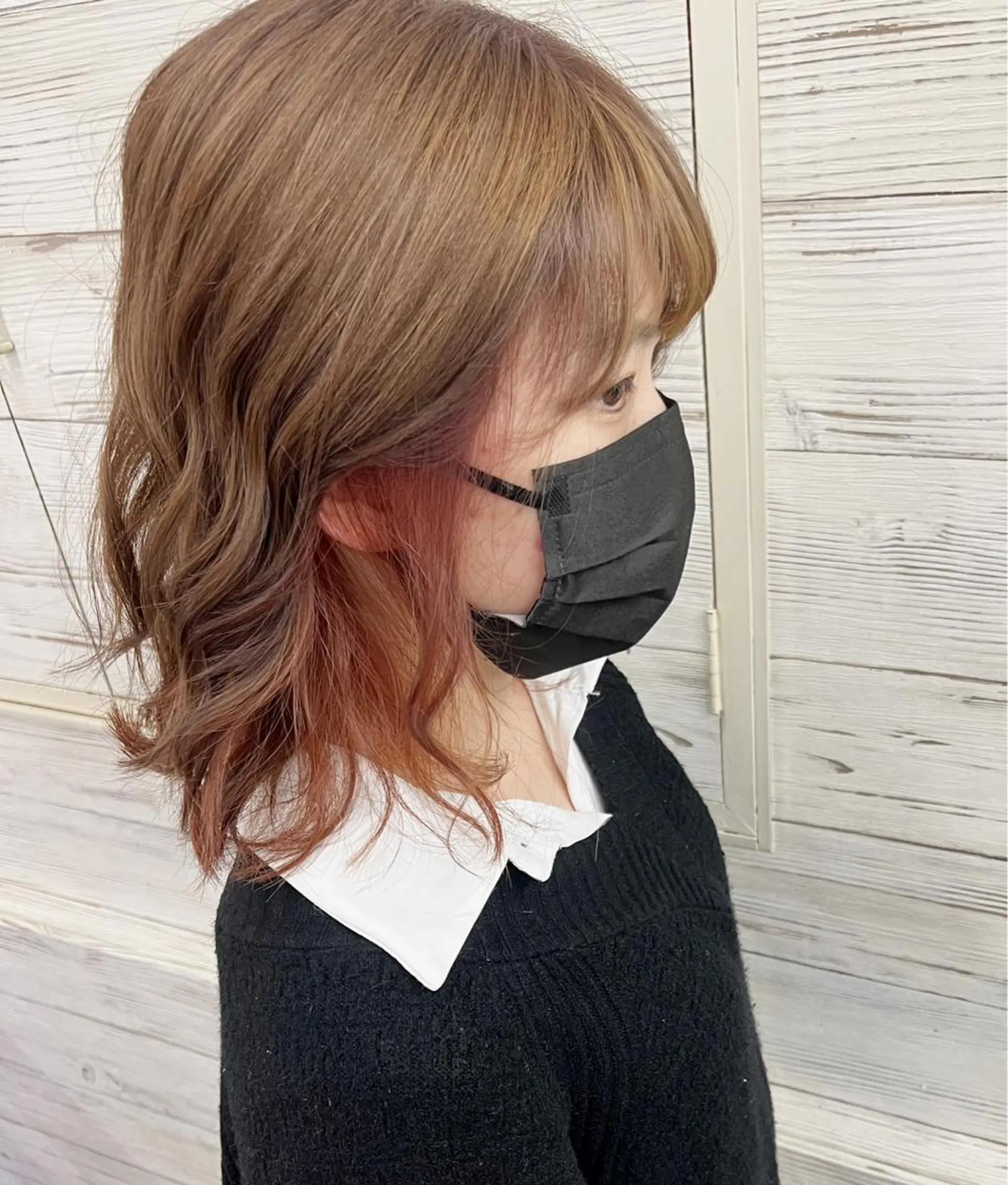 ミディアム カラー ヘアアレンジ ベージュカラー 黒髪 ブリーチ イヤリングカラー グレージュ ヘアカラー トリートメント 枝毛カット＆髪質改善 満足NO.1岡しゃんのヘアスタイル