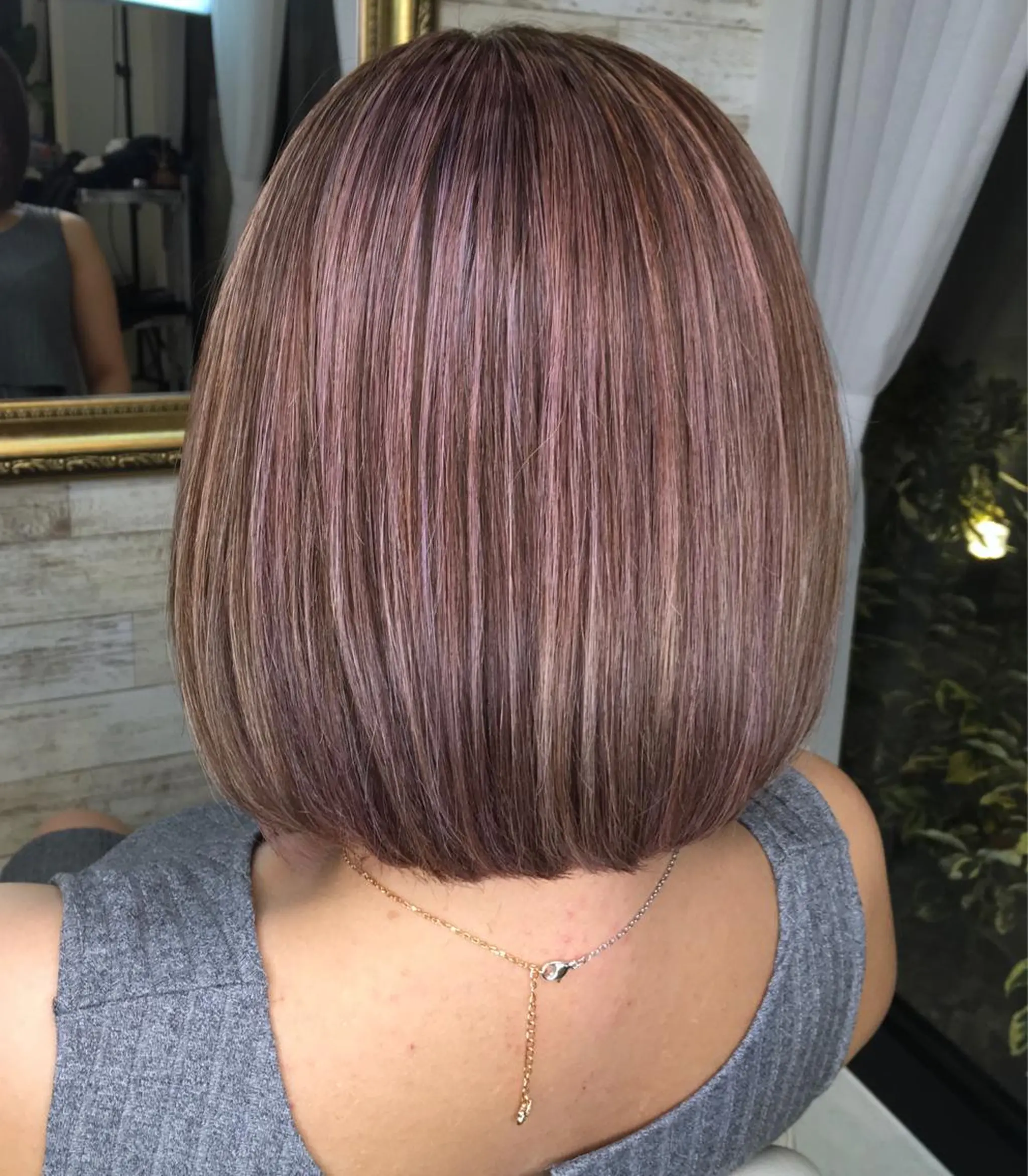 ショート カラー アッシュ バレイヤージュ ベージュカラー ブリーチ 透明感カラー MARDI GRAS 蘭丸のヘアスタイル