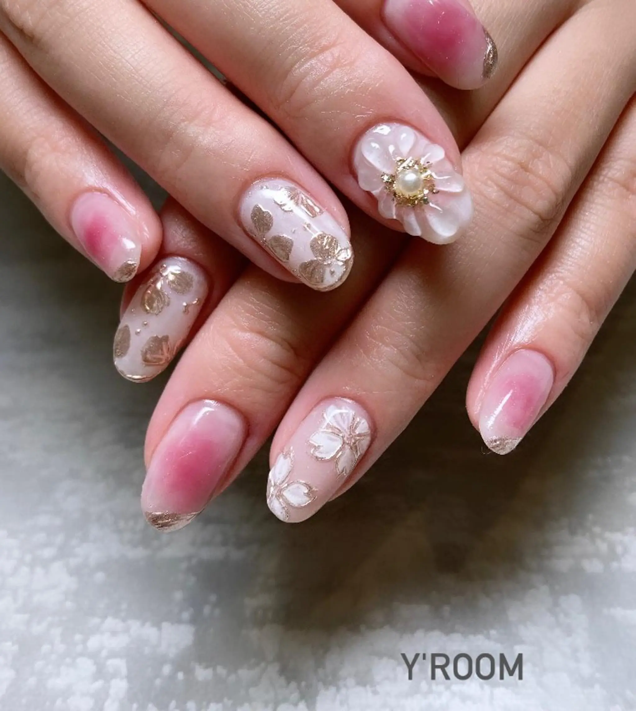 ネイル オーロラネイル 桜ネイル 入学式 フラッシュネイル フットネイル ハンドネイル YUKA （ネイリスト）のネイルデザイン