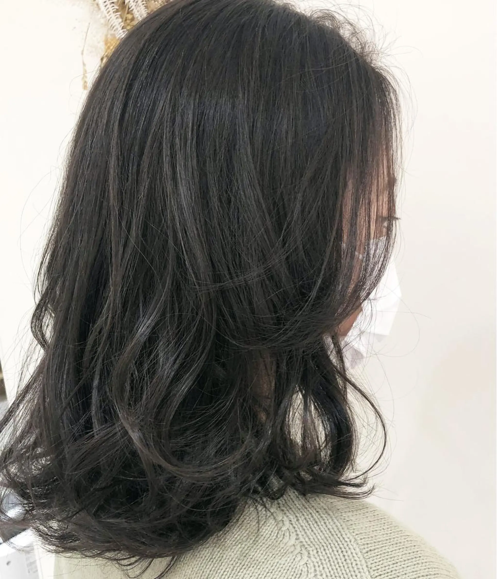 セミロング カラー プレイングカラー🤍 細めハイライトのヘアスタイル