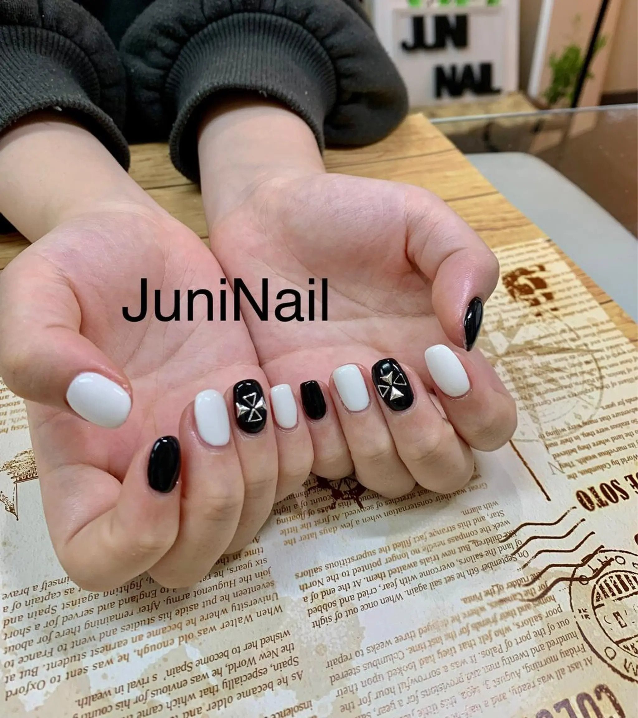 ネイル オーロラネイル クリアネイル フラッシュネイル フレンチネイル 氷ネイル・うるうるネイル JuniNail韓国 ネイリストsuのネイルデザイン