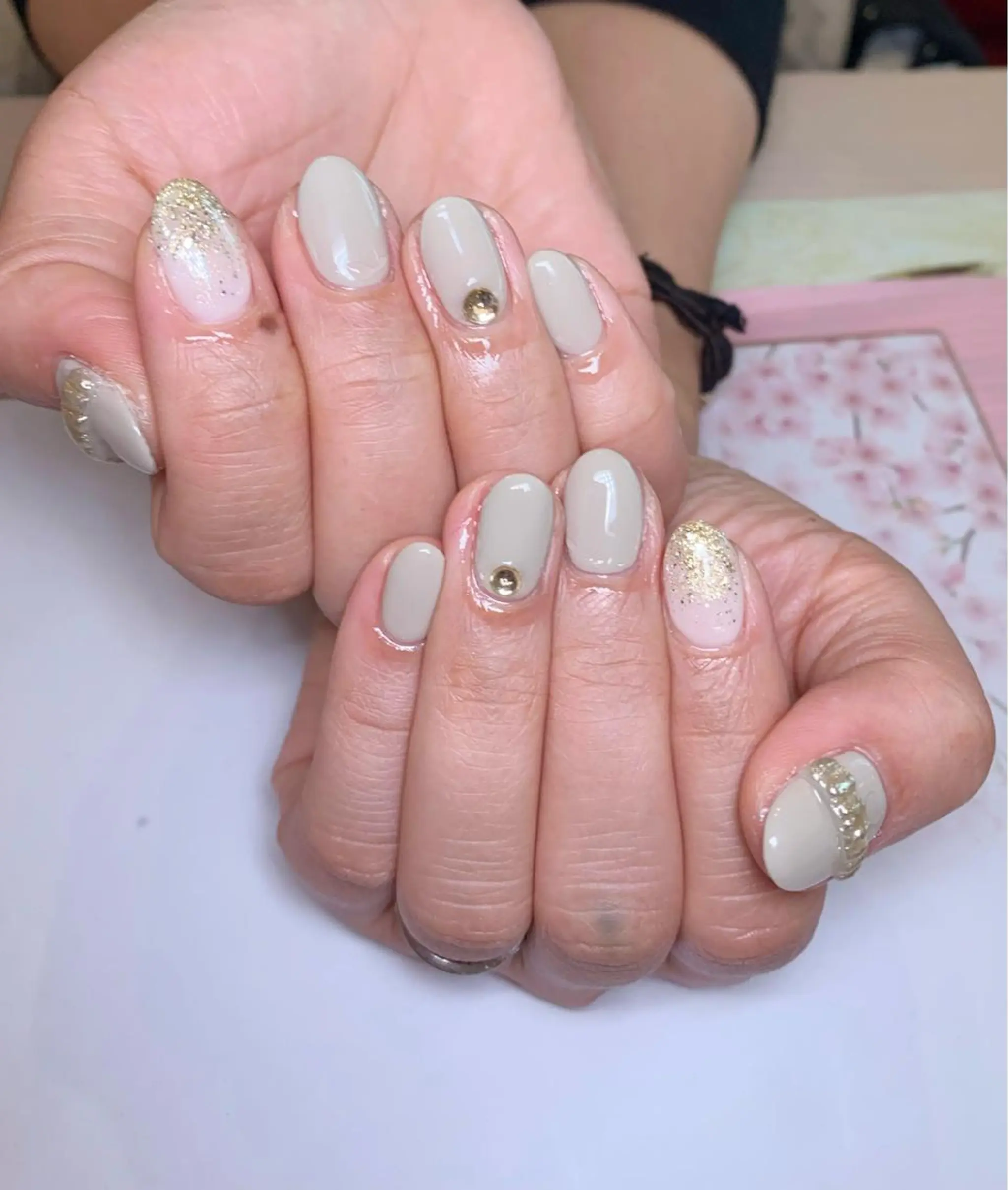 ネイル miu miuのネイルデザイン