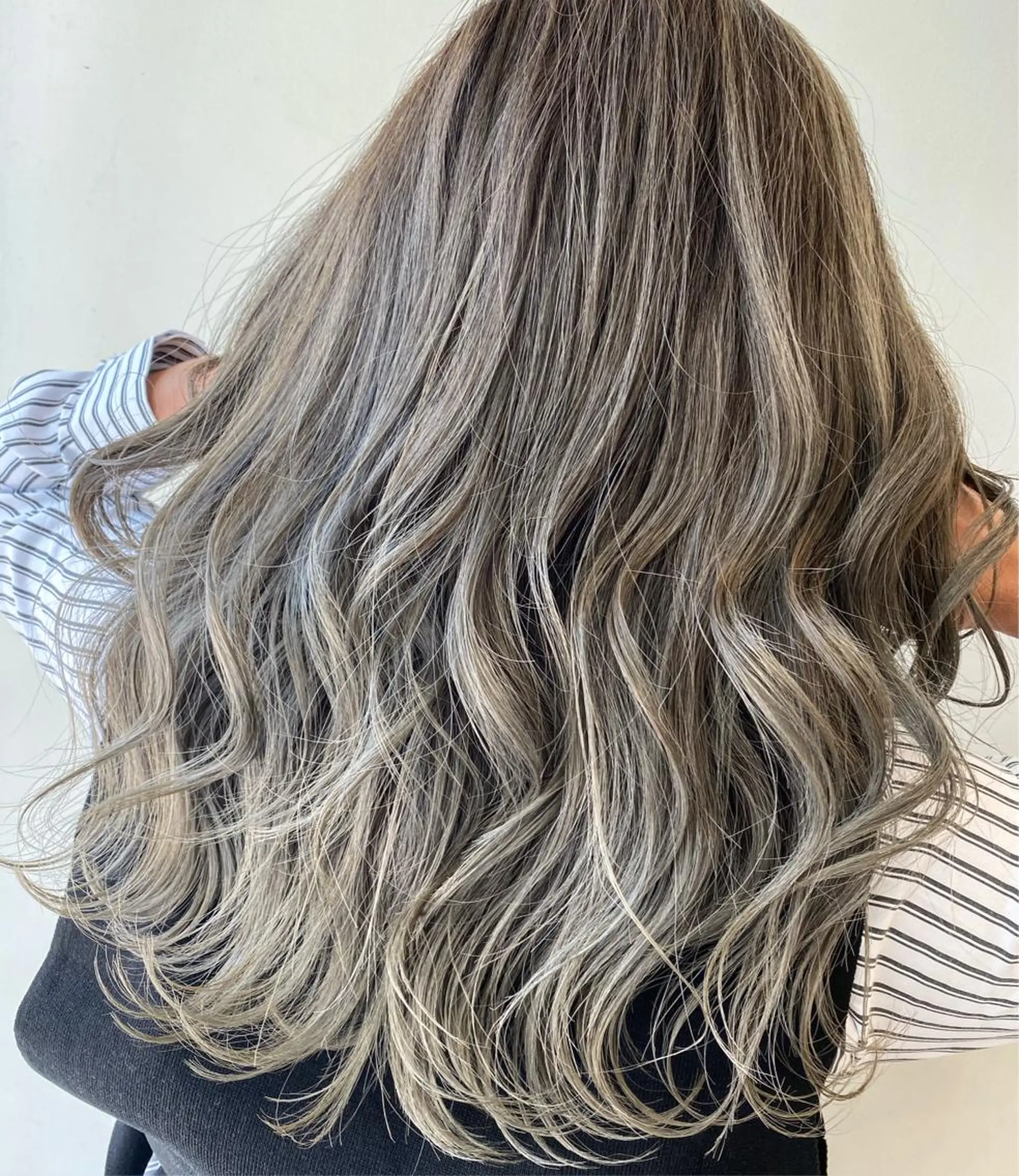 ロング ヘアカラー ジェニファー ✂︎TOMOKI✂︎のヘアスタイル