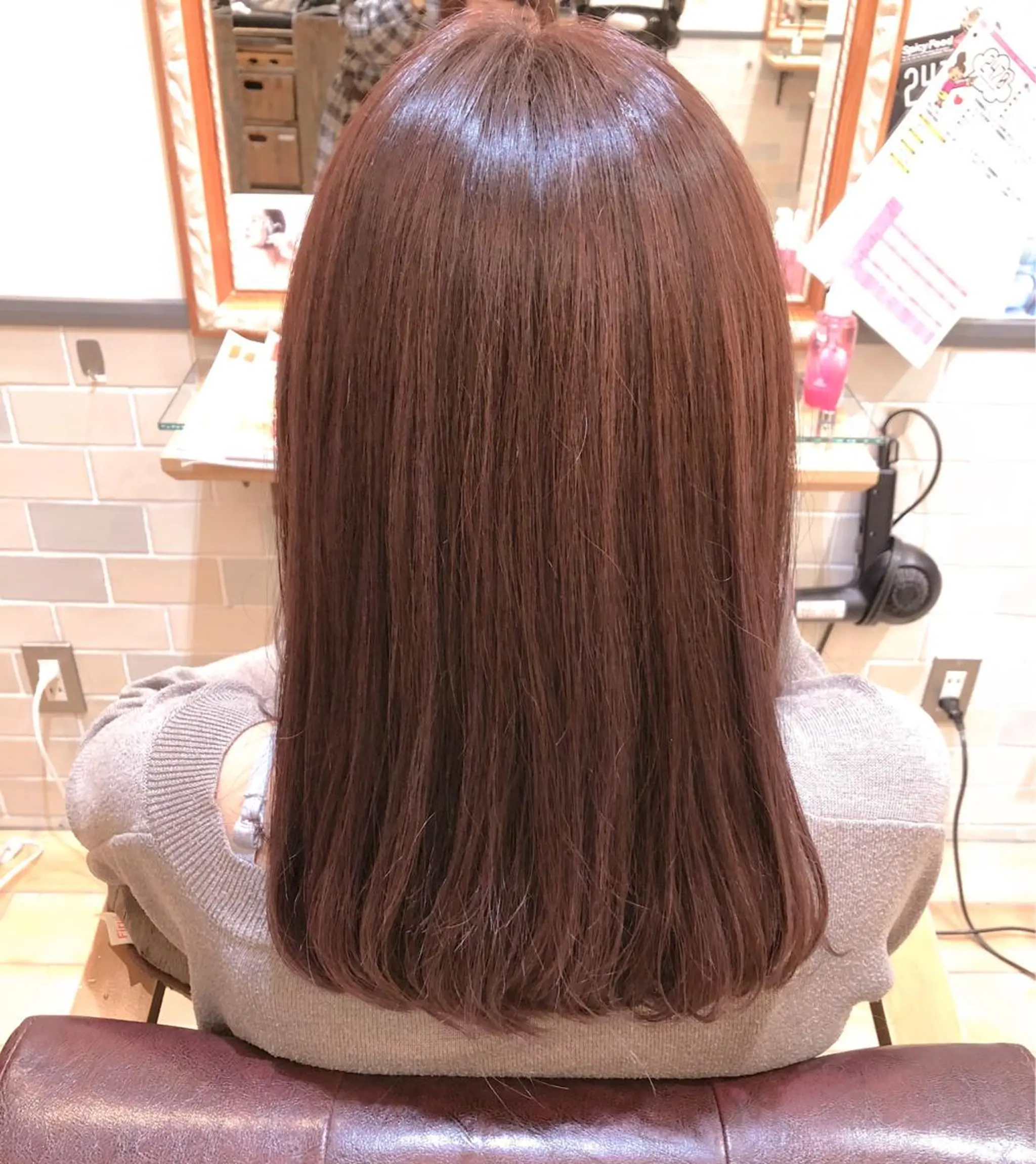 セミロング カラー ボルドーカラー un所属・un 溝の口 伊豆本のマツエク・マツパデザイン
