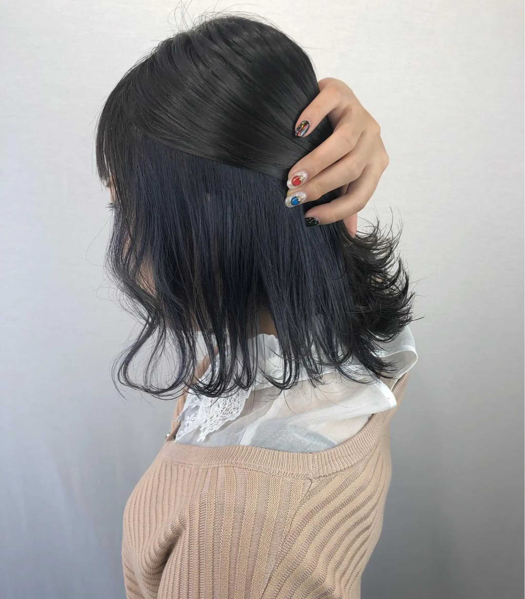 ミディアム カラー アッシュ ダブルカラー ネイビーカラー ヘアカラー 2nd所属・🤍2nd🤍田所 美希のヘアスタイル