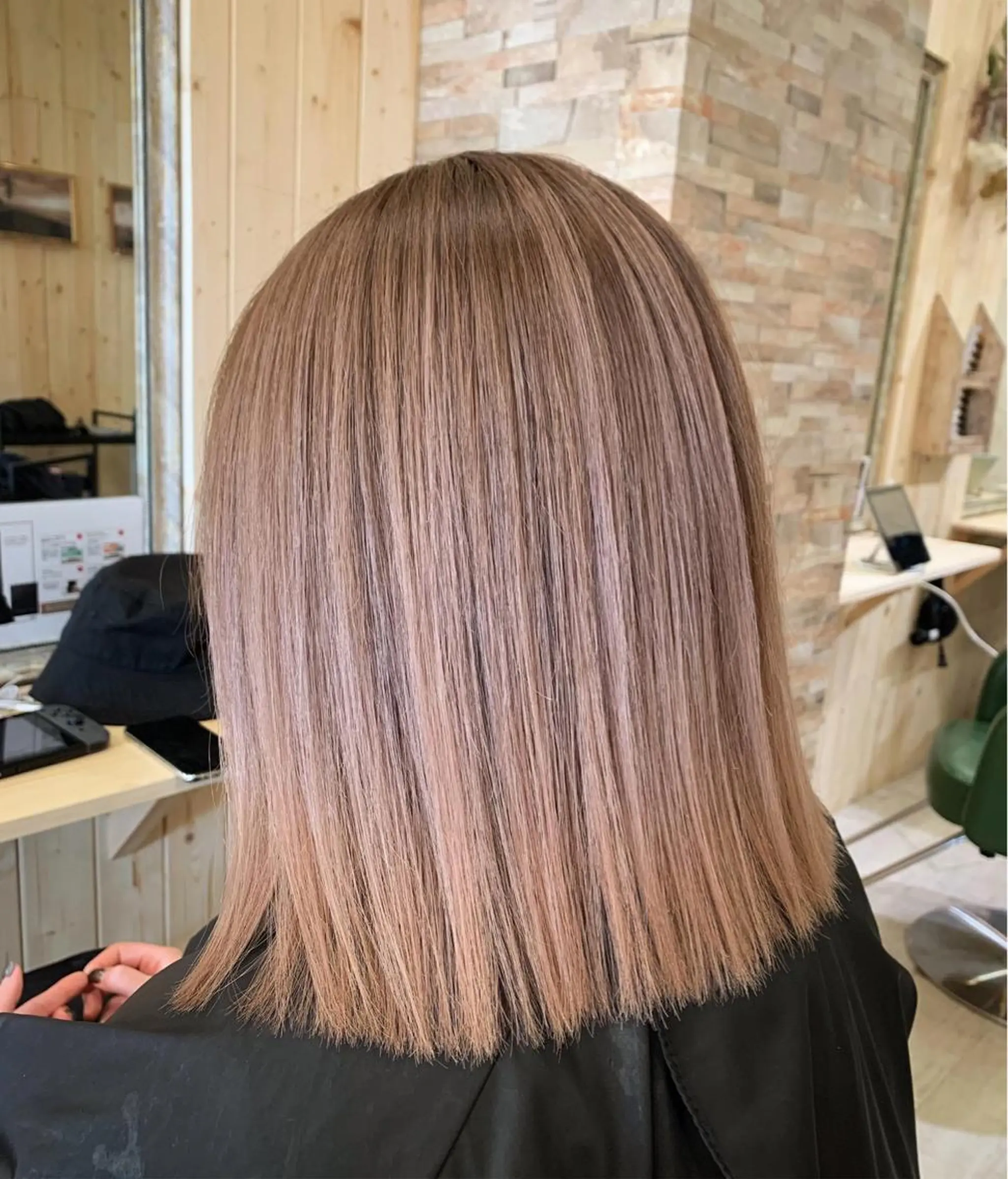 ショート カット ヘアカラー 高山 滉太のヘアスタイル