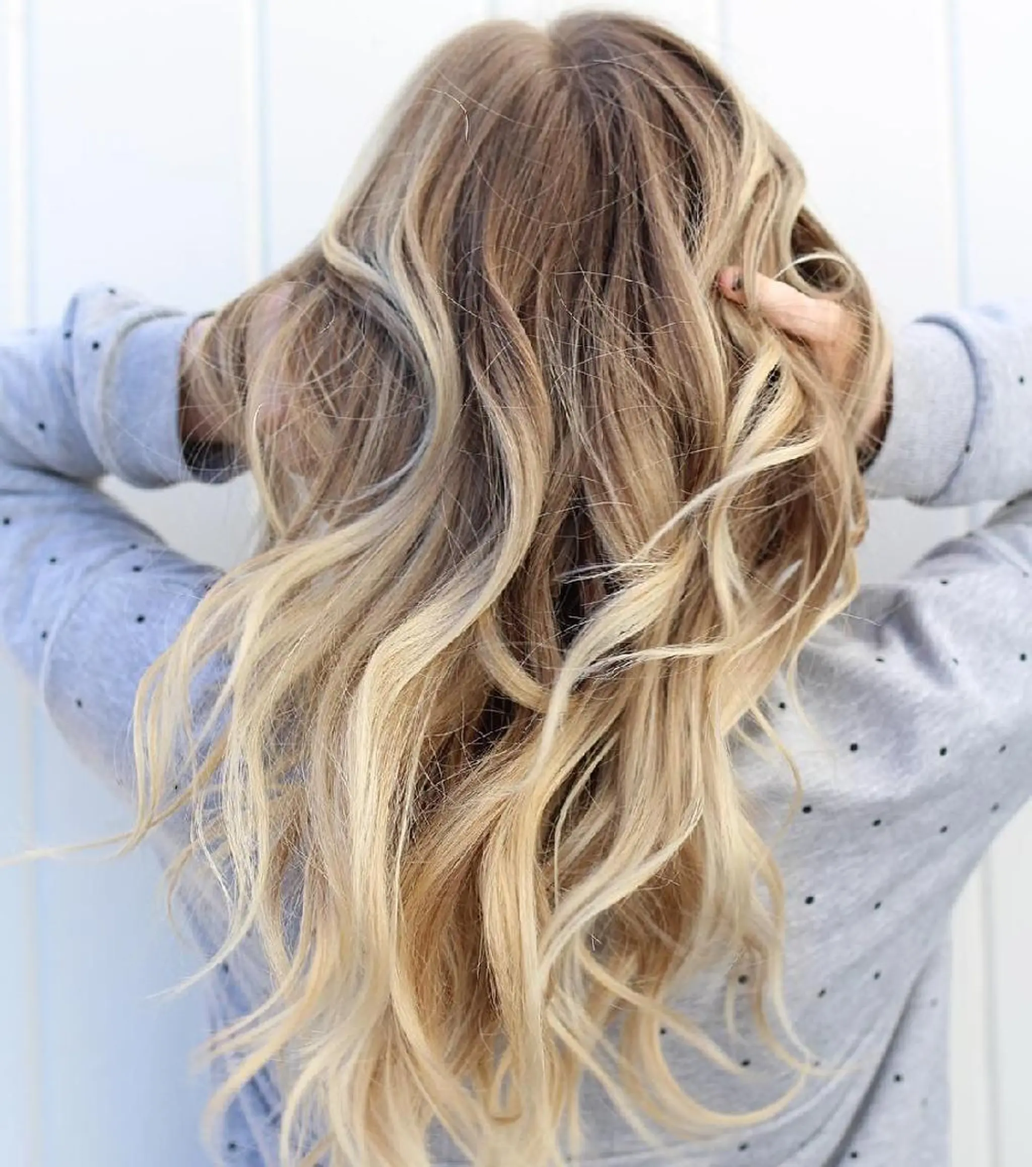 ロング カラー ヘアアレンジ バレイヤージュ グラデーションカラー レイヤーカット ace share salon所属・桑原 祥のヘアスタイル