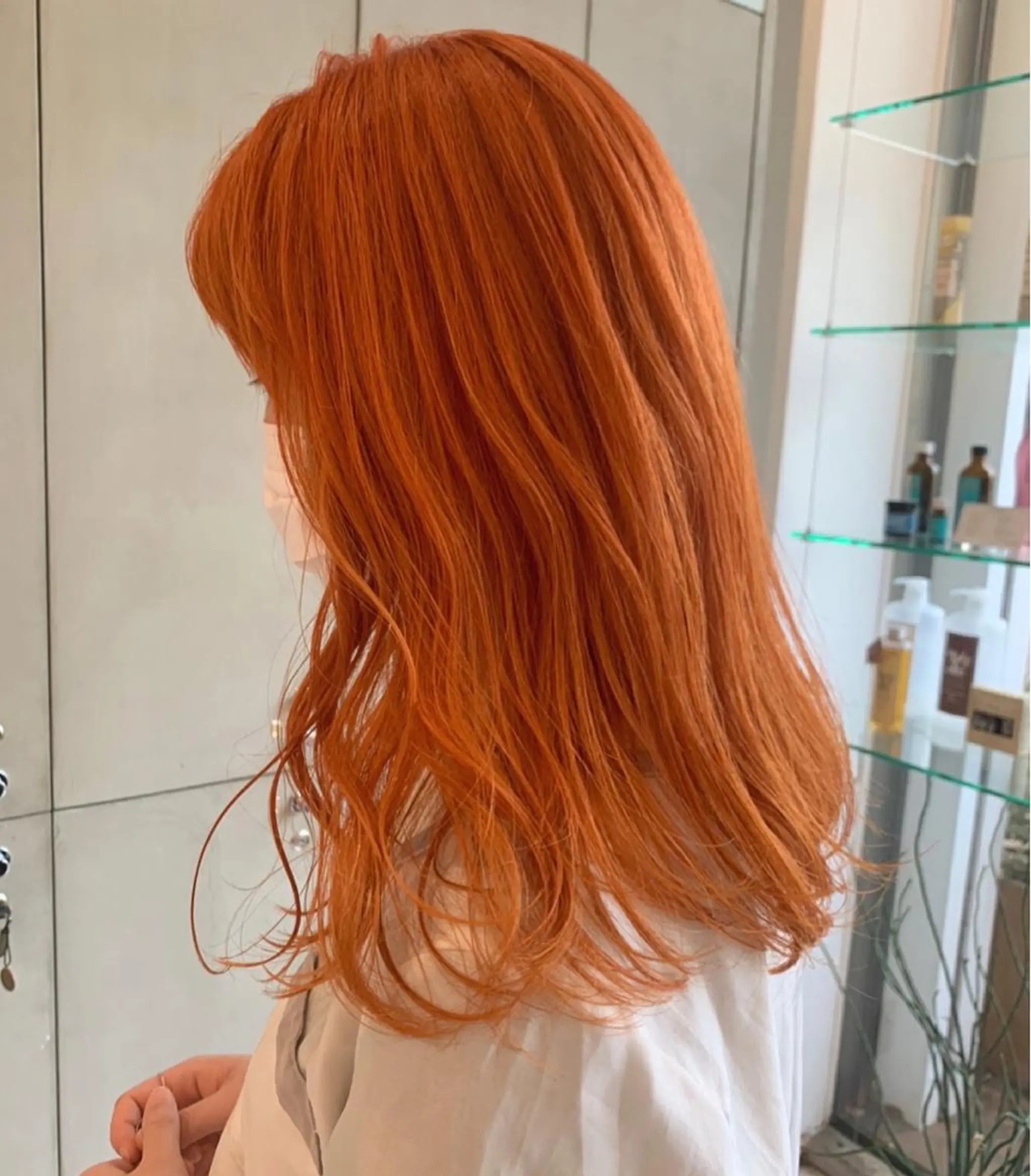 セミロング カラー 古屋 花織のヘアスタイル