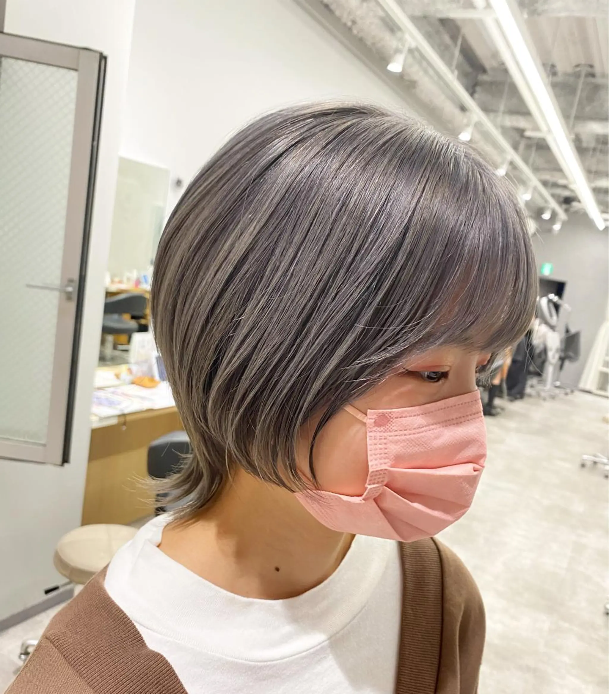 ミディアム カラー カット ヘアカラー AVANCE京橋所属・ハイトーンヘア/ 島崎　タクミのヘアスタイル