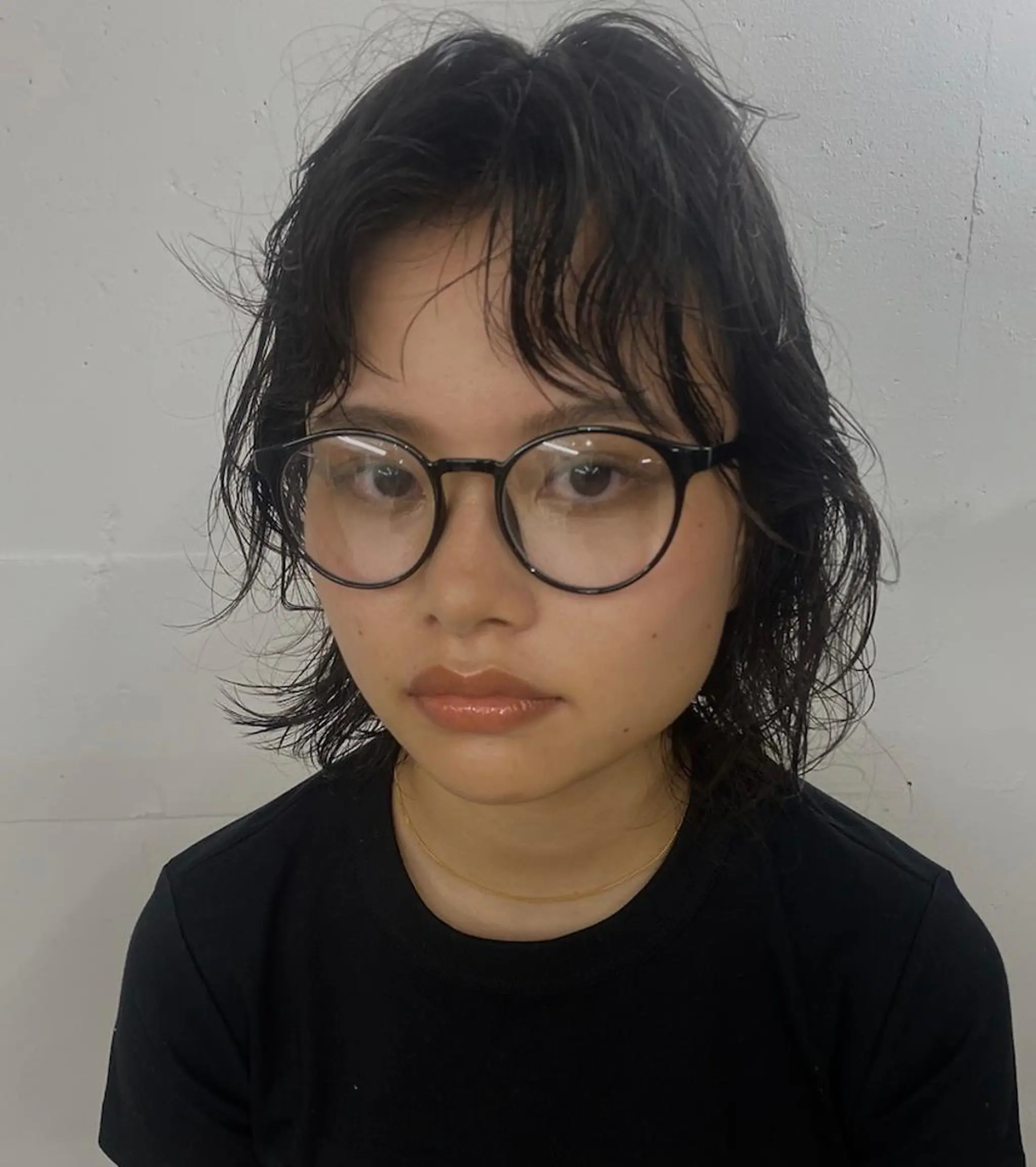 ショート パーマ イエローカラー 山岸 未玖のヘアスタイル