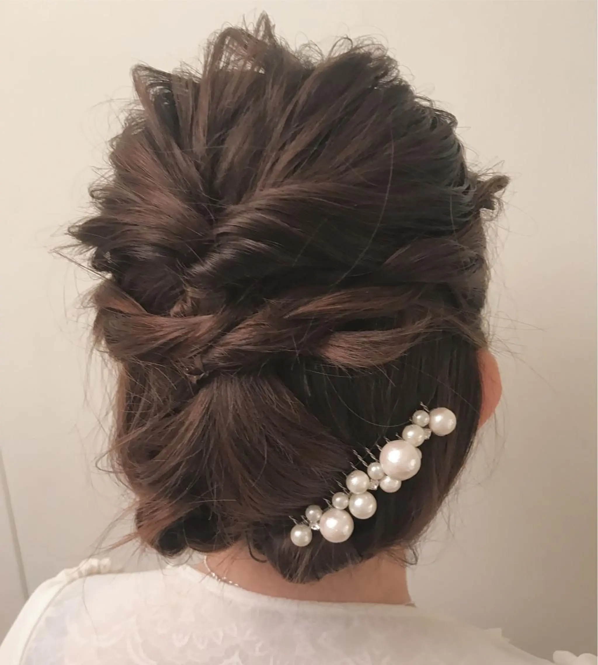 セミロング ヘアアレンジ AILEE所属・ウルフカット レイヤーカット上柿のヘアスタイル
