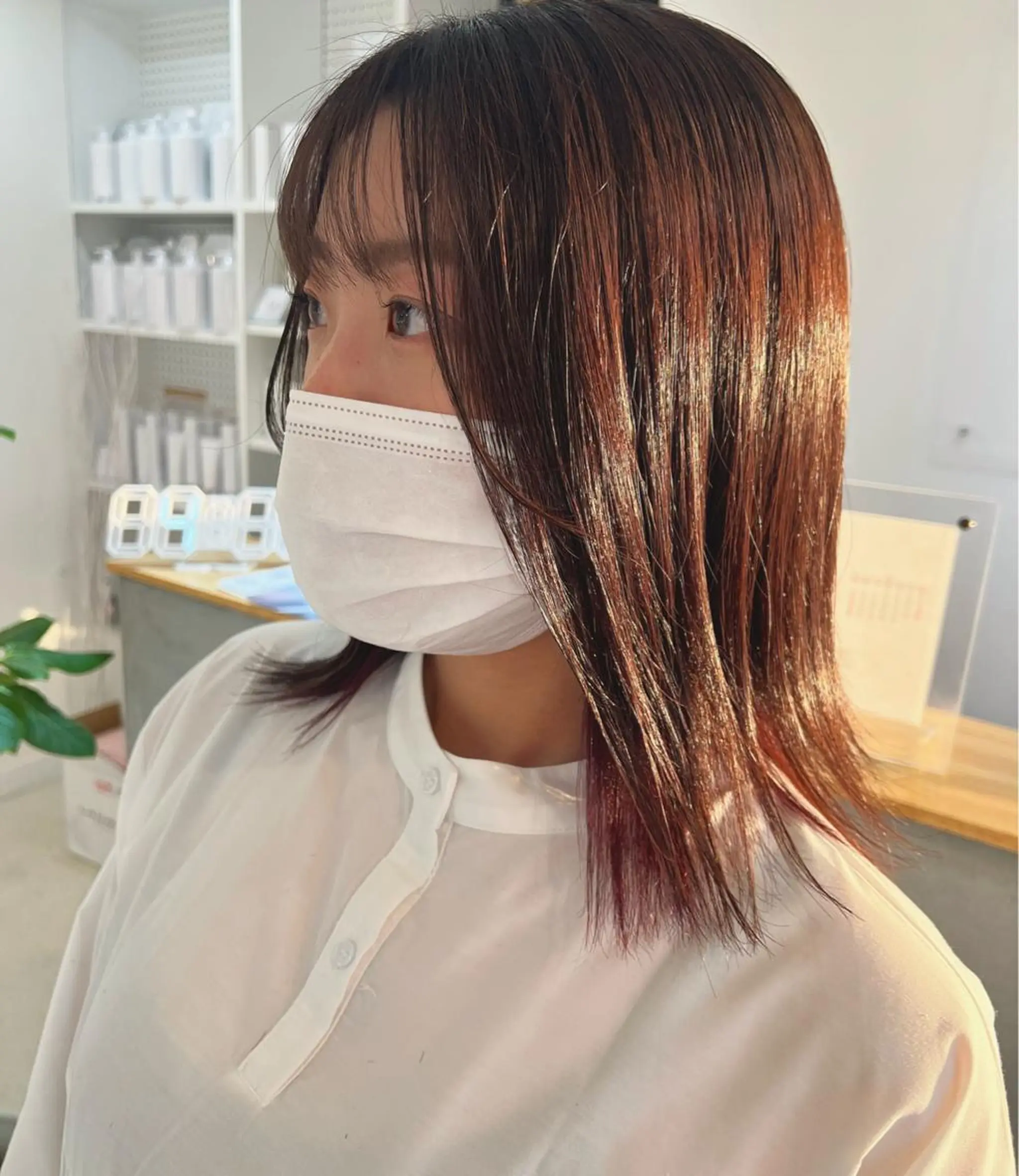 ミディアム ヘアカラー カドムラ モエのヘアスタイル