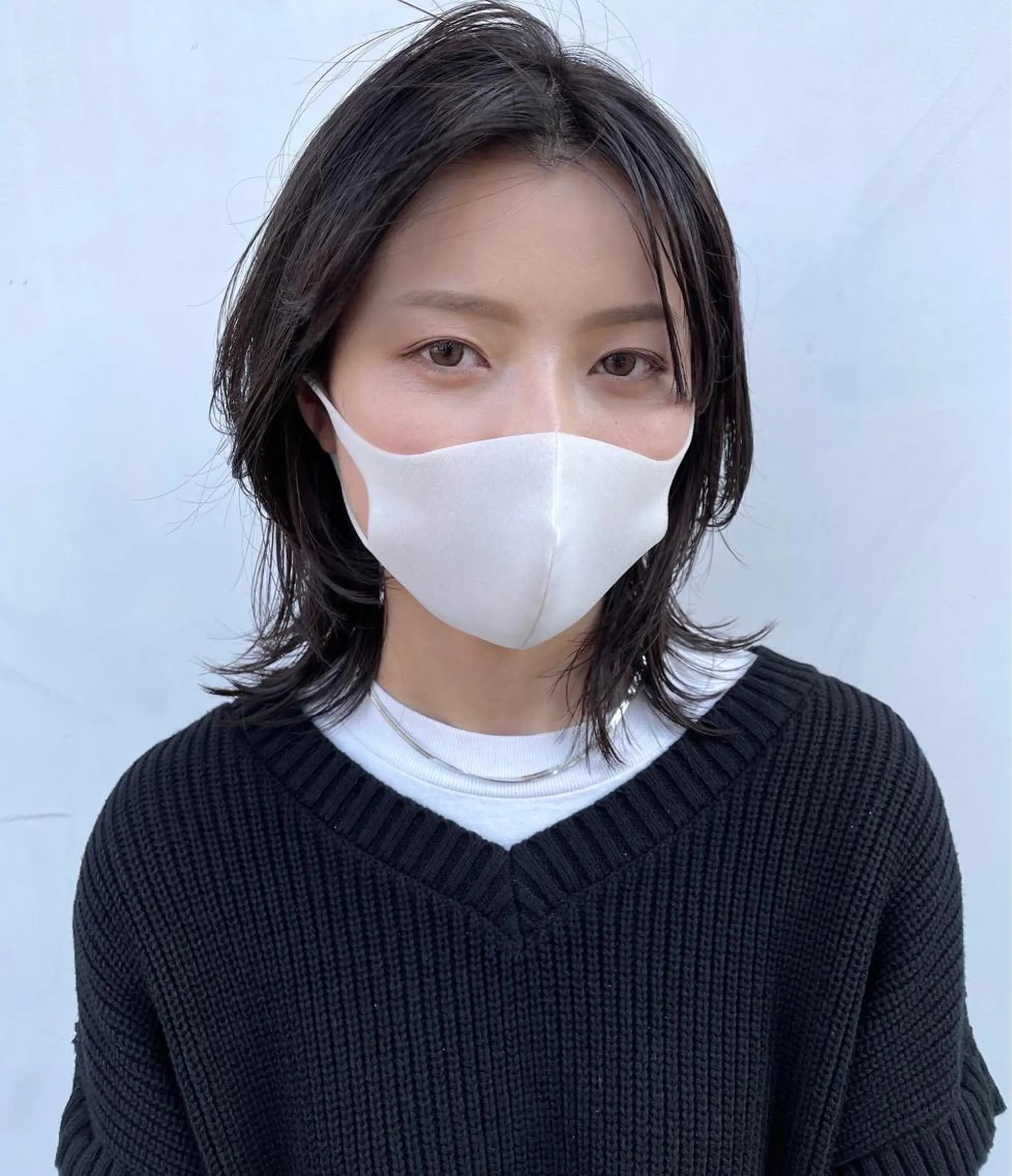 ミディアム カラー アッシュ ダークアッシュ レイヤーカット ウルフカット 小関 仁晴のヘアスタイル