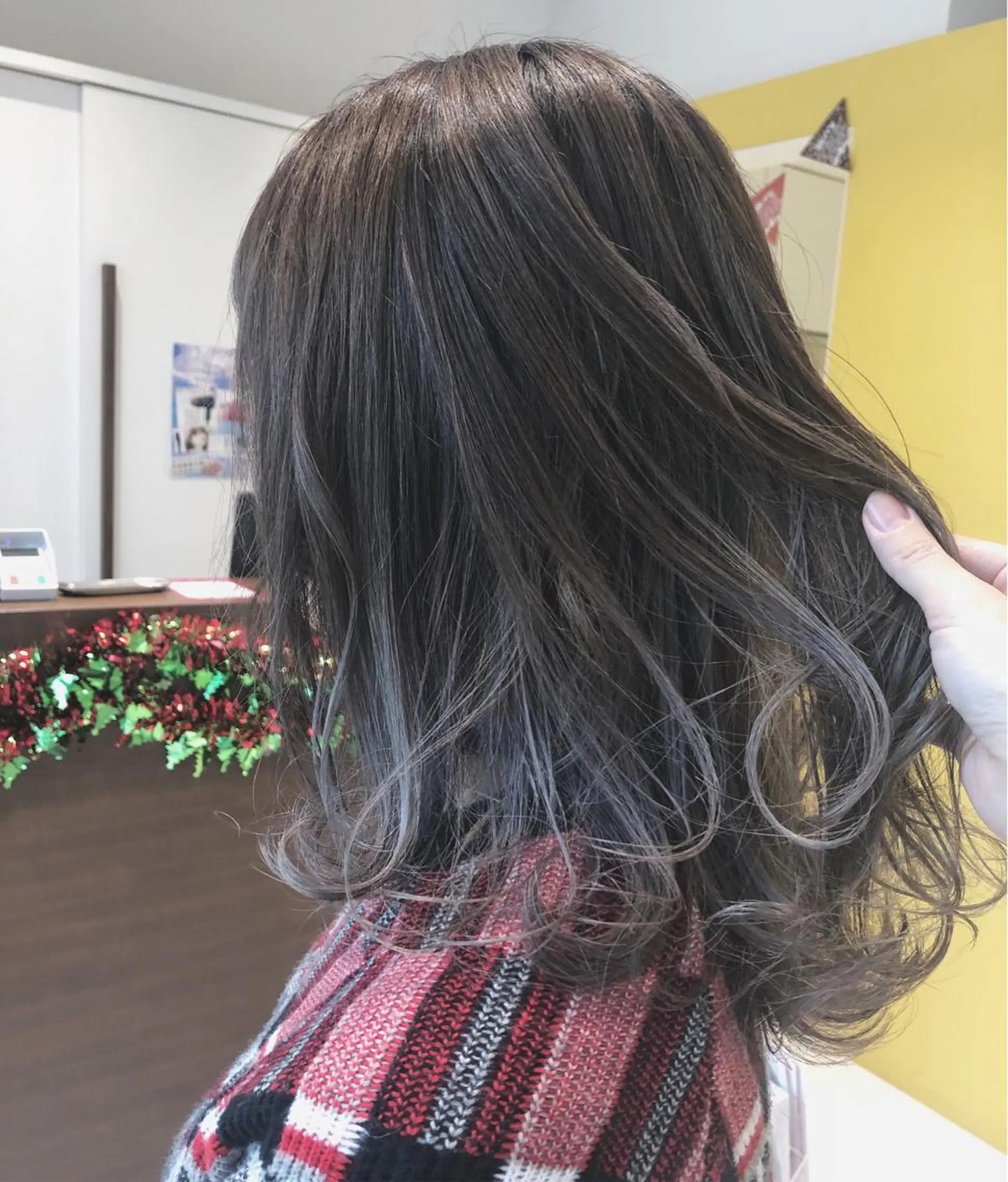 ロング カラー グラデーションカラー ハイライトカラー ハイライト ヘアカラー sano sayakaのヘアスタイル