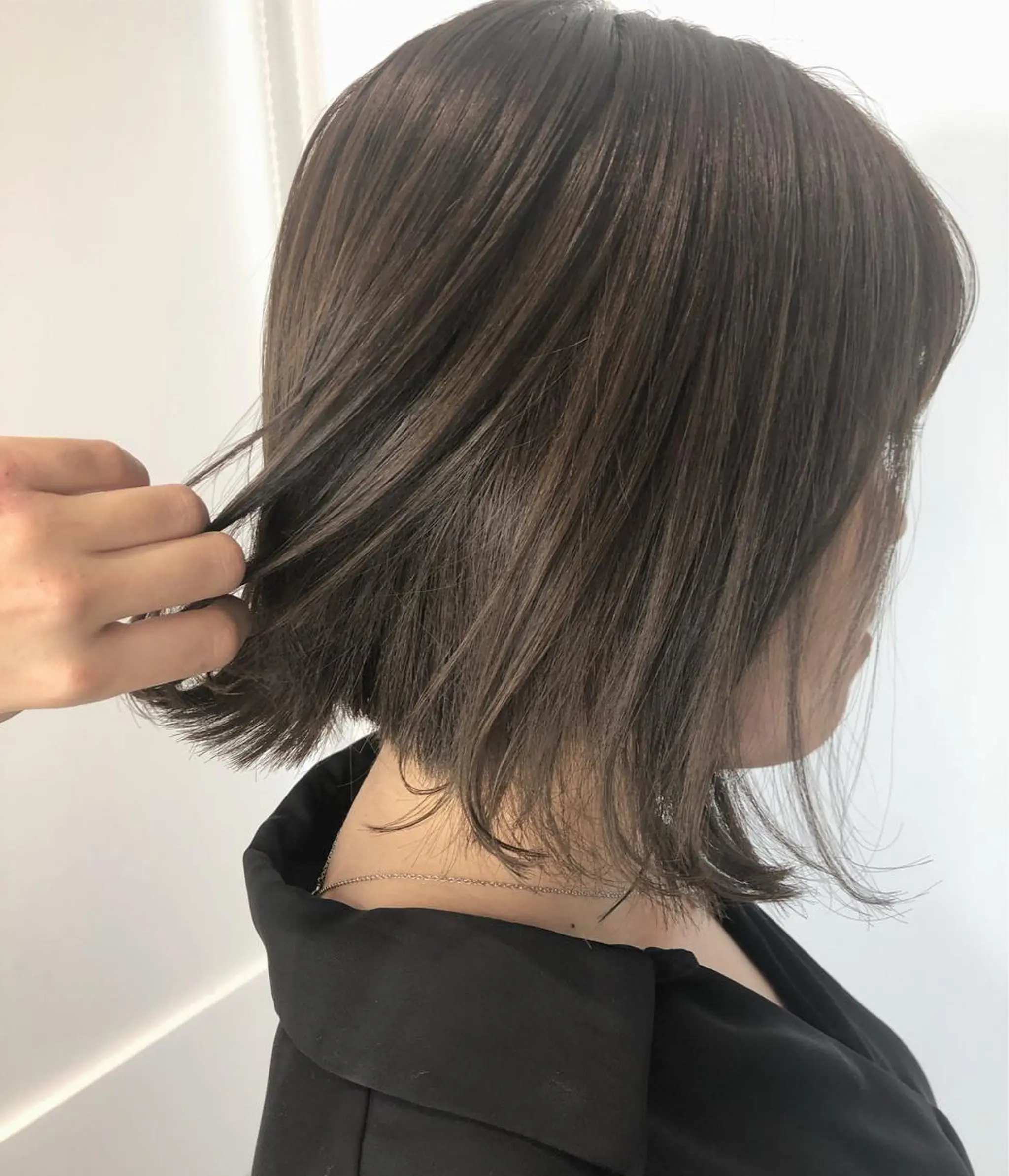 ミディアム カラー グレージュ イルミナカラー カーキグレージュ sano sayakaのヘアスタイル