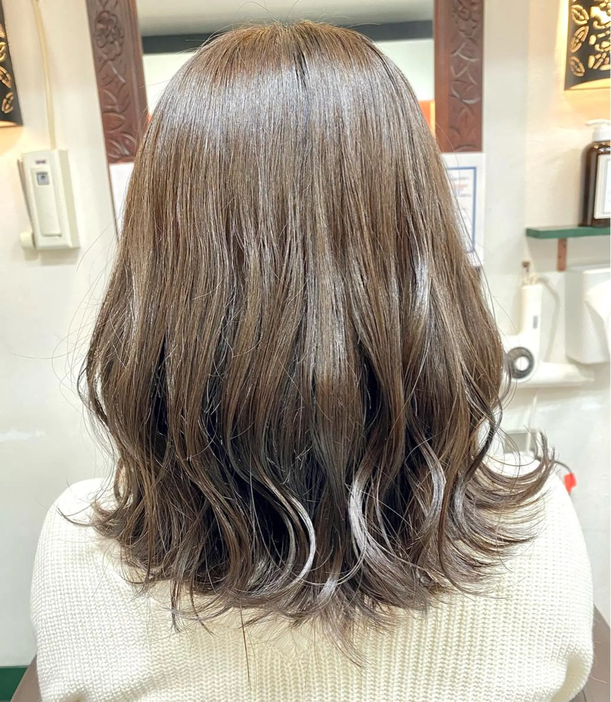 ミディアム カラー 🎀ブリーチなし 透明感🎀yuhiのヘアスタイル