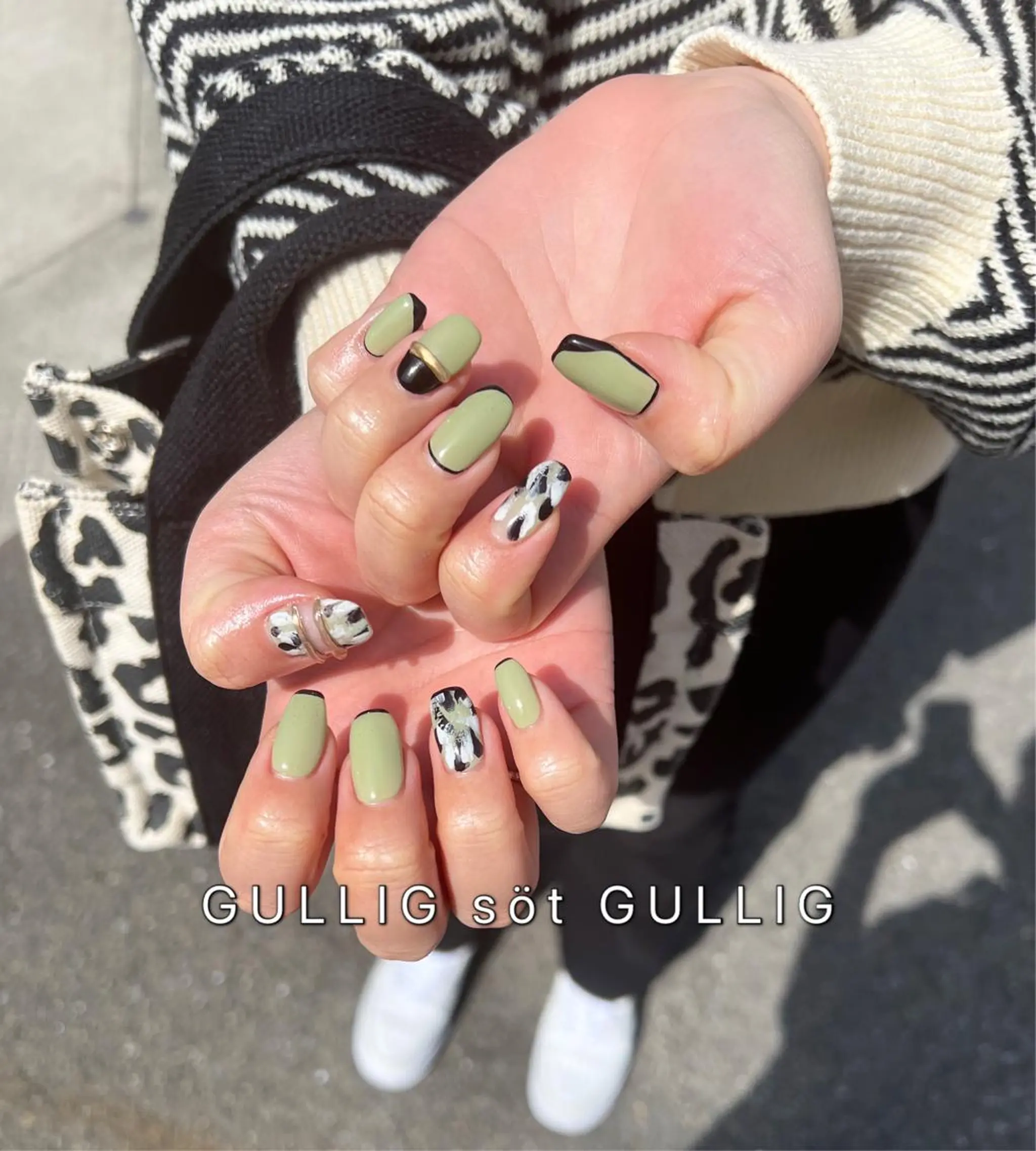 ネイル ハンドネイル フットネイル GULLIG söt GULLIGのネイルデザイン