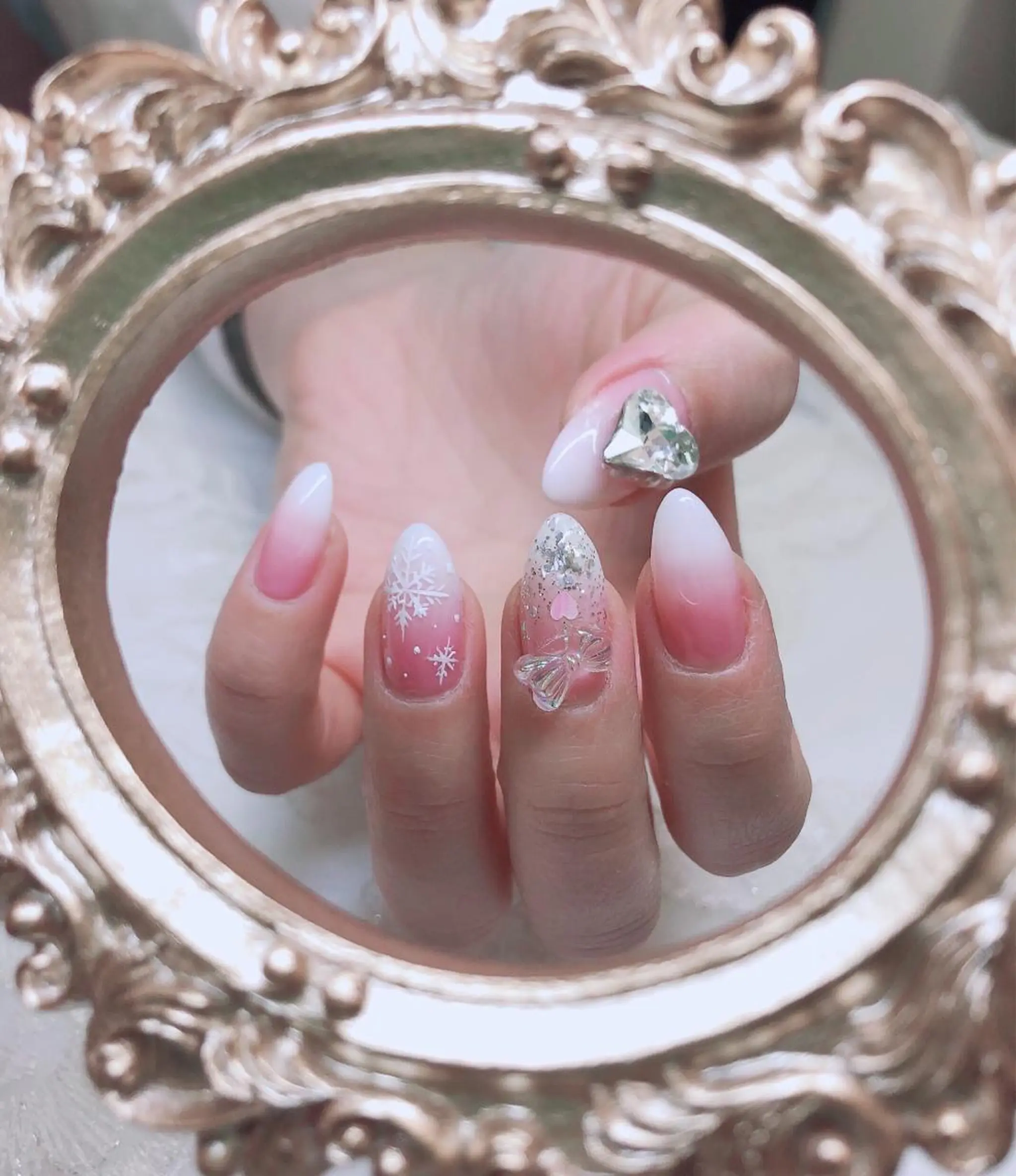 ネイル Flowerネイルサロン所属・. yukiのネイルデザイン