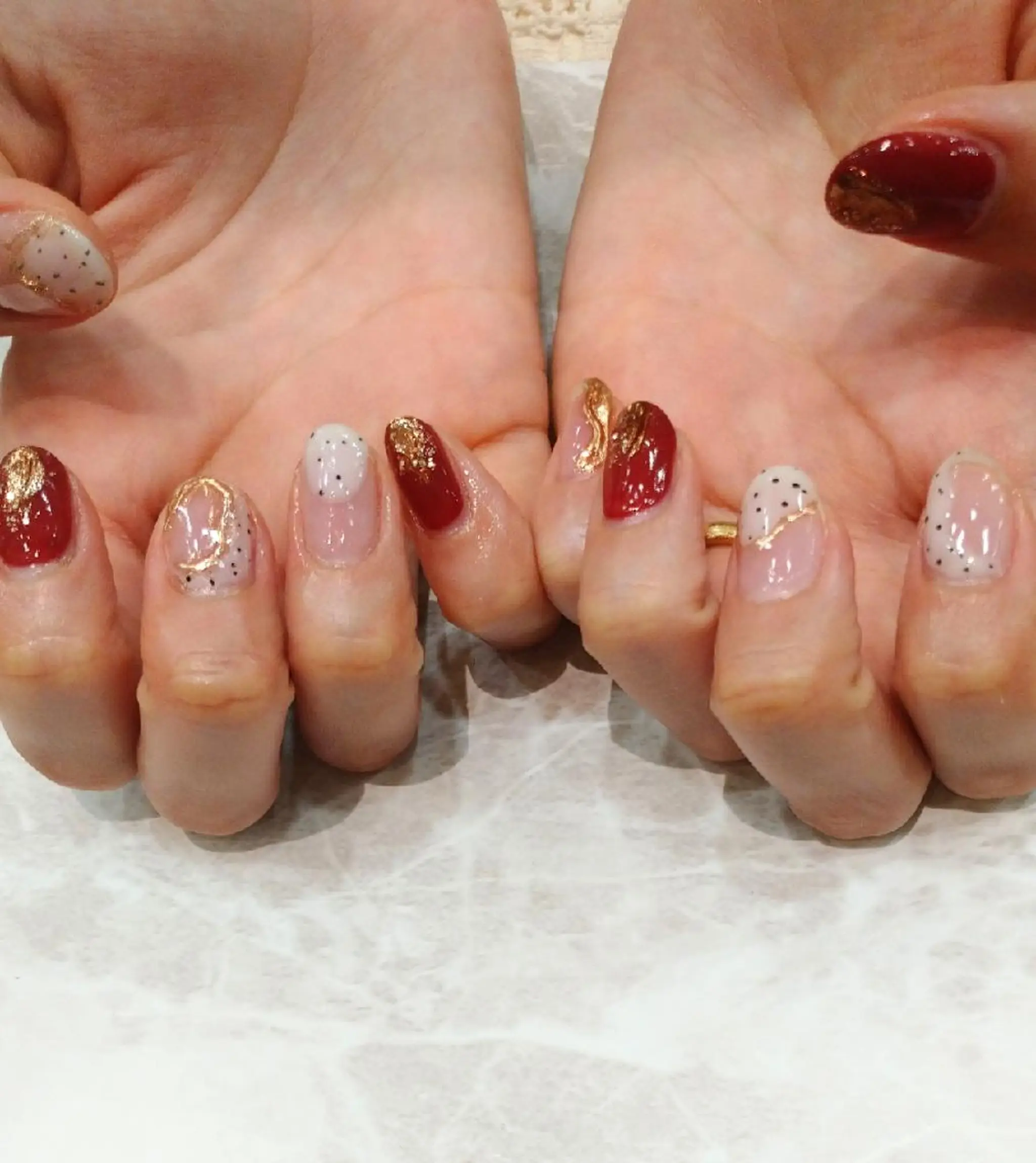 ネイル アートネイル ボルドー ジェルネイル ミラーネイル パラジェル ハンドネイル 會田 瑠衣のネイルデザイン