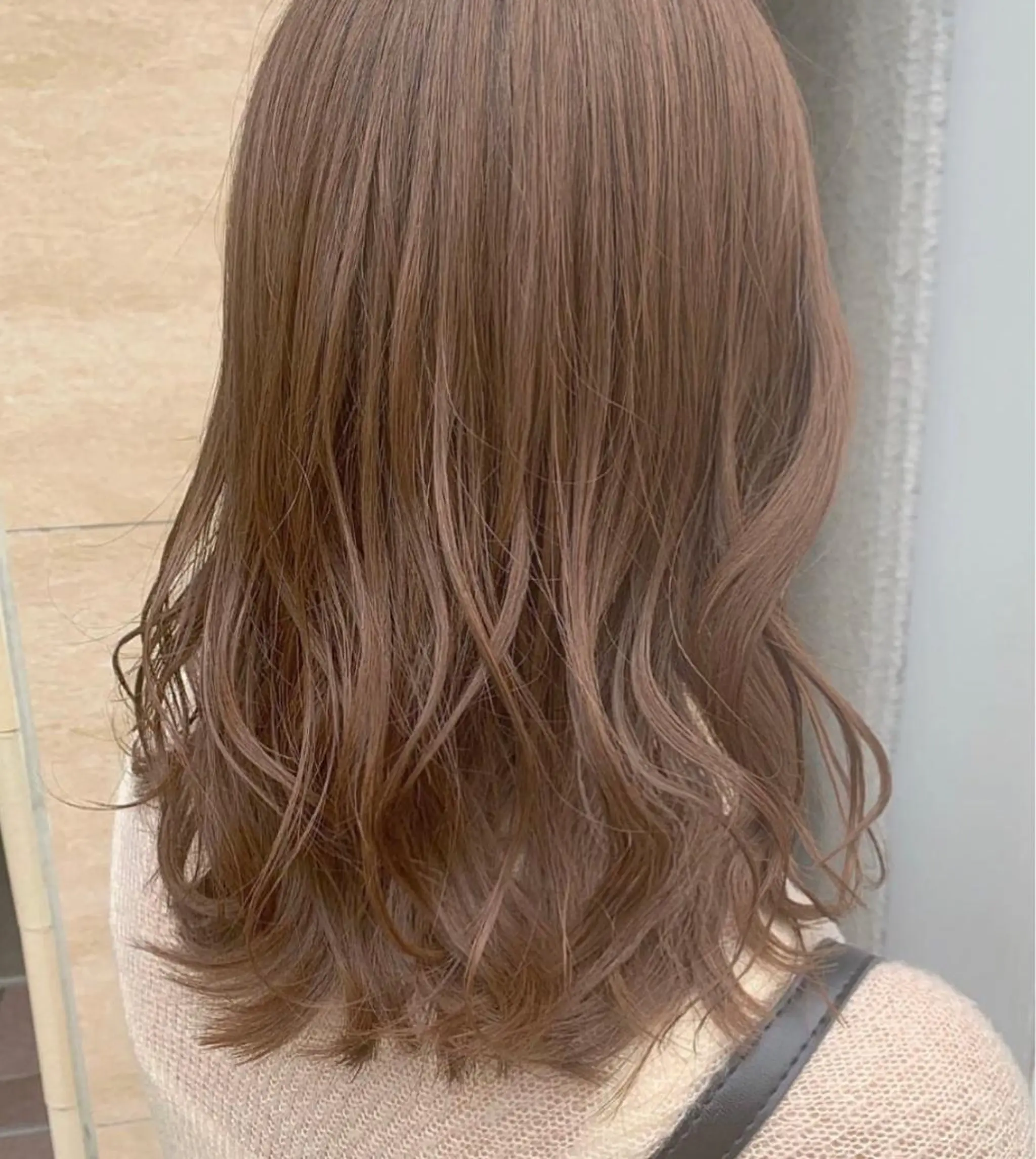 セミロング カラー ベージュカラー ミルクティーベージュ 髪質改善 💎場所分かりづらい サユリ美容室💎のヘアスタイル
