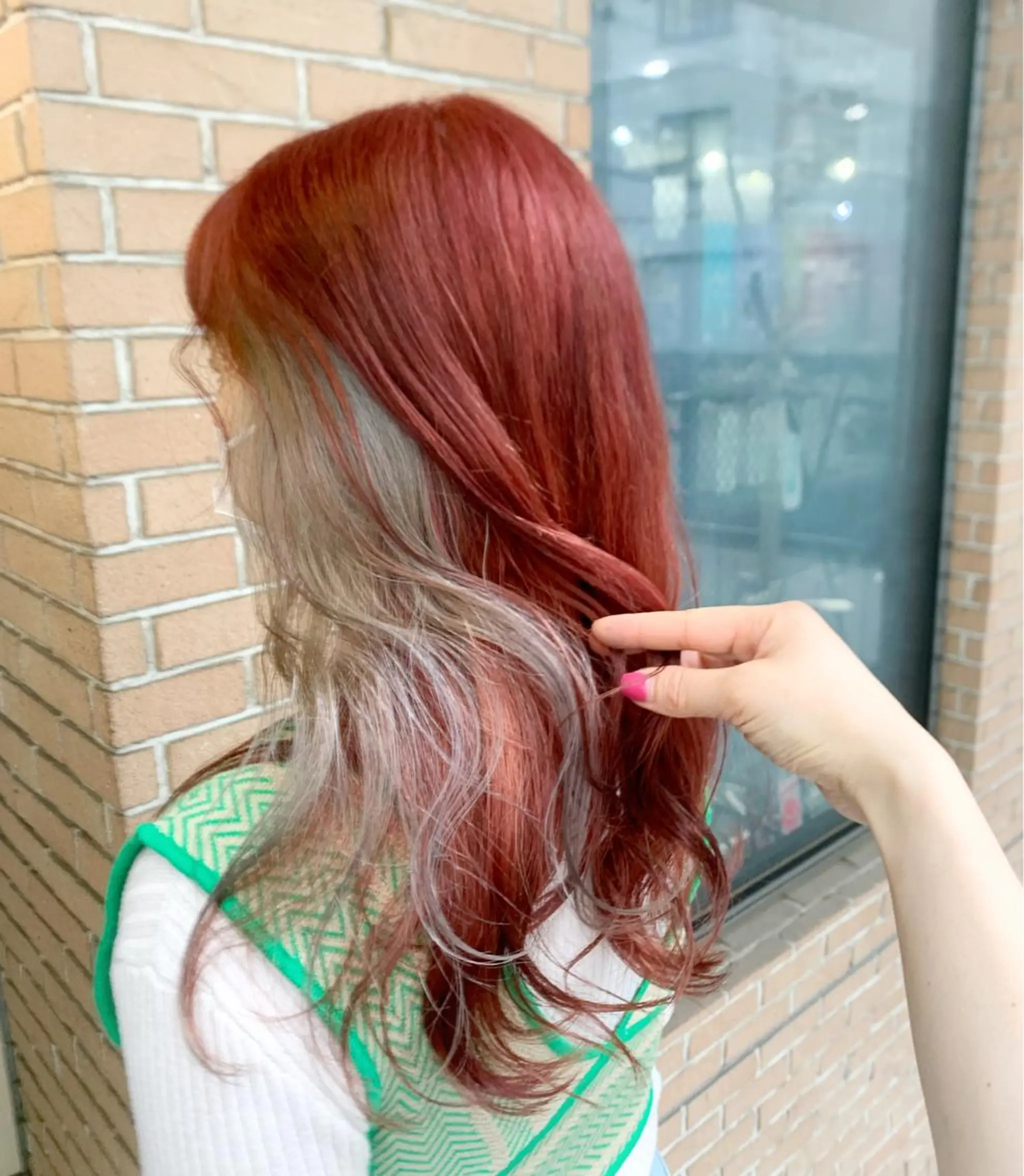 セミロング カラー ヘアアレンジ ブリーチ インナーカラー ヘアカラー ピンクカラー🩷 ヘアセットＮＯ.1のヘアスタイル