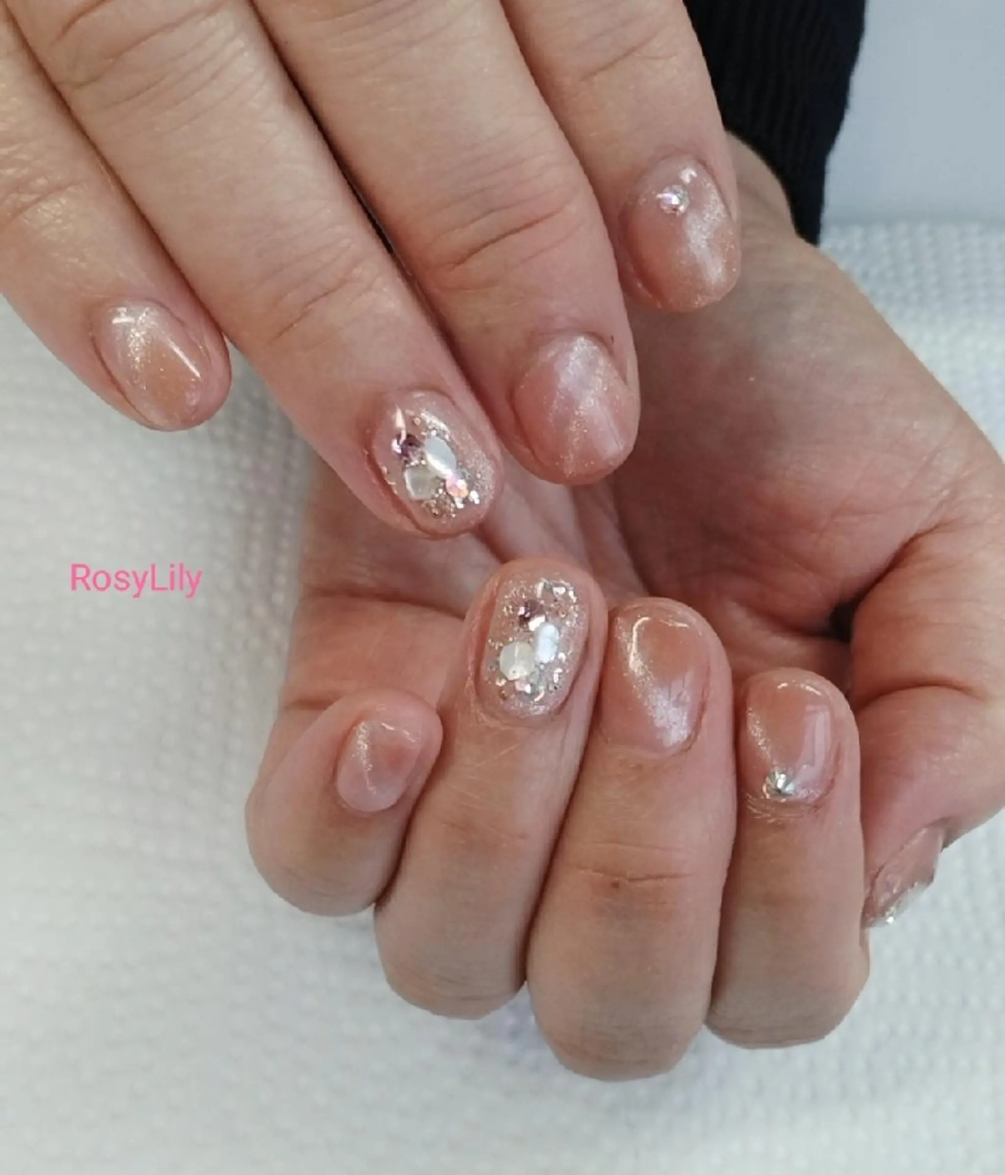 ネイル マグネットネイル 持ち込み ハンドネイル ハンドケア プライベートサロン RosyLily所属・プライベートサロン Rosy Lilyのネイルデザイン