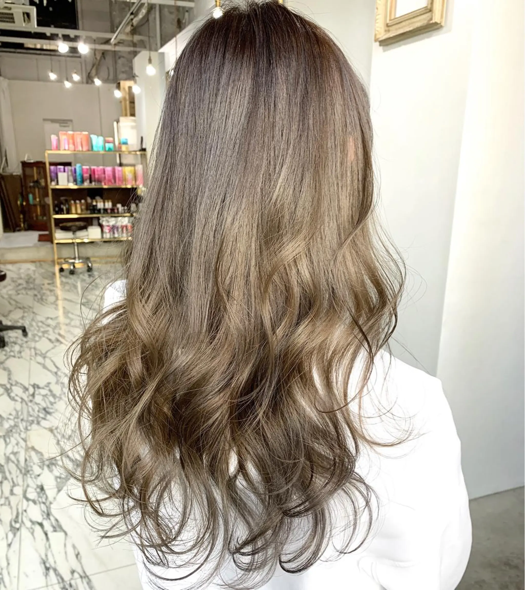 ロング エクステ（レミー毛） NINEのヘアスタイル