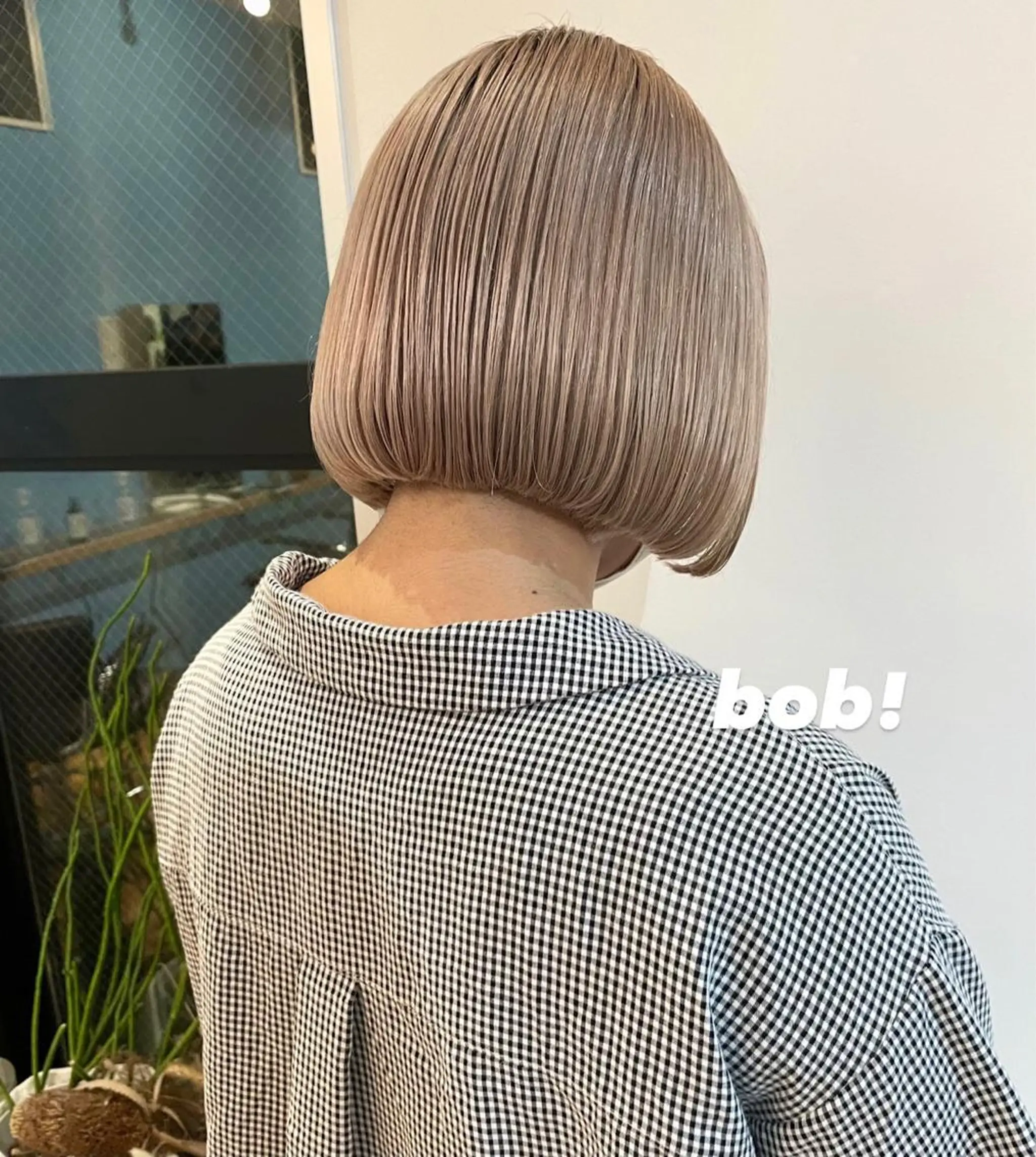 ミディアム カラー パーマ ヘアアレンジ ネイル マツエク・マツパ ハイトーンカラー ボブ トレンド眉🌈✨ arisaの眉毛・アイブロウイメージ