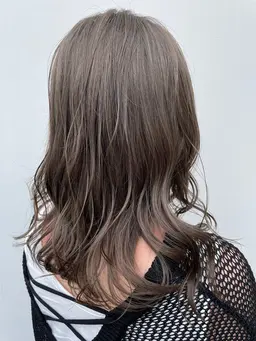 《透明感カラー》🔸カット+ダブルカラー(ブリーチなし)+色持ちUPトリートメント🔸