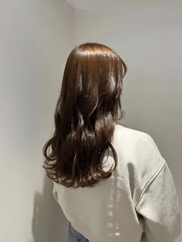 (⭐️格安⭐️)半額以下!!3月限定平日13時〜17時まで限定🥰艶感カラー🩵➕高保湿トリートメント✨