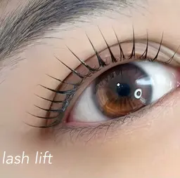 ミニモ限定‼️‼️⟡束感まつげ✧︎🌿デザインラッシュリフト🌿‬