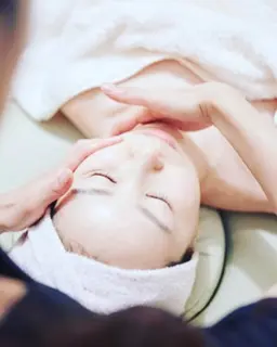 🌿4月9日来店限定✨肌診断付き無料フェイシャル(クレンジング⇨毛穴洗浄⇨お顔マッサージ⇨パック【学生不可