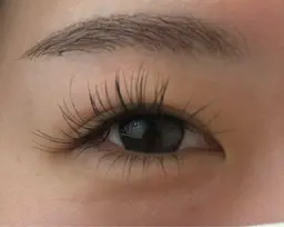 下まつげパーマ