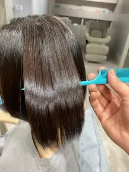 〔レディース👩🏻〕カット+白髪染め+トリートメント✨