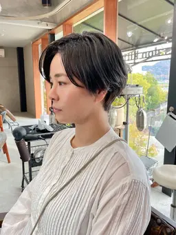 【U24必見✨可愛くショート、ボブに大変身💇♀️】カット+ウエラQUICKトリートメント ¥8800 → ¥5500