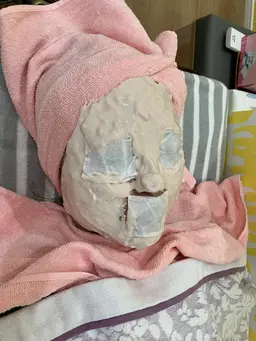 オールハンド、美白、毛穴の黒ずみにアプローチするコラーゲン生パック（モデリングパック）付き