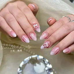 【人気メニュー】4​〜​6本アート♡（パーツ2個付き）ストーン付き