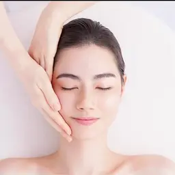 お肌分析&エステモニターさん